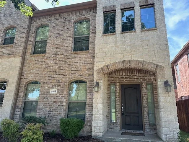 Townhouse For Rent in Collin County , 5813 Rancho Lane, Mc Kinney, Texas 75070, 4 Bedroom, 3 Bathroom, 2 Garage spaces, 2,243 Sqft, built in 2006, mls#21381723, Real Estate Agent in Mc Kinney, Homes For Rent in Collin county, Homes For Rent in Mc Kinney, Realtor in Mc Kinney Texas, Real Estate Brokerage Independent Realty Texas, Luminita Cordes Realtor