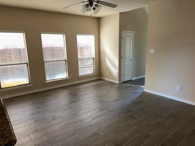 Townhouse For Rent in Collin County , 5813 Rancho Lane, Mc Kinney, Texas 75070, 4 Bedroom, 3 Bathroom, 2 Garage spaces, 2,243 Sqft, built in 2006, mls#21381723, Real Estate Agent in Mc Kinney, Homes For Rent in Collin county, Homes For Rent in Mc Kinney, Realtor in Mc Kinney Texas, Real Estate Brokerage Independent Realty Texas, Luminita Cordes Realtor