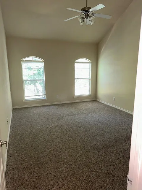 Townhouse For Rent in Collin County , 5813 Rancho Lane, Mc Kinney, Texas 75070, 4 Bedroom, 3 Bathroom, 2 Garage spaces, 2,243 Sqft, built in 2006, mls#21381723, Real Estate Agent in Mc Kinney, Homes For Rent in Collin county, Homes For Rent in Mc Kinney, Realtor in Mc Kinney Texas, Real Estate Brokerage Independent Realty Texas, Luminita Cordes Realtor