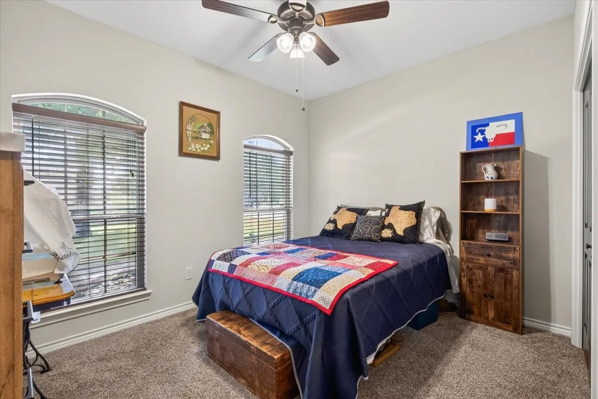 Single Family Residence For Sale in Henderson County , 315 Canoe Court, Gun Barrel City, Texas 75156, 2 Bedroom, 2 Bathroom, 2 Garage spaces, 1,591 Sqft, built in 2017, mls#21380911, Real Estate Agent in Gun Barrel City, Homes For Sale in Henderson county, Homes For Sale in Gun Barrel City, Realtor in Gun Barrel City Texas, Real Estate Brokerage Independent Realty Texas, Luminita Cordes Realtor