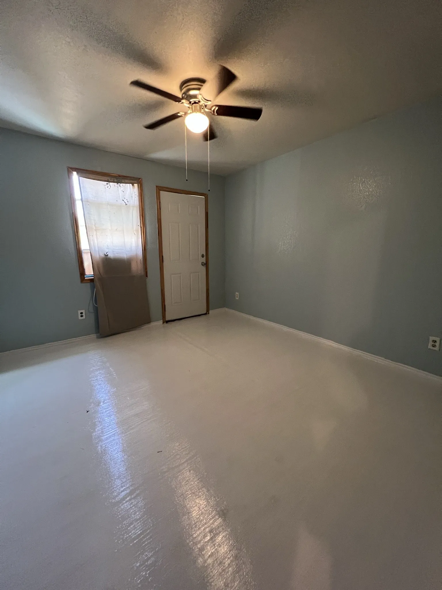 Single Family Residence For Rent in Comanche County , 440 HUMPHREY Street, De Leon, Texas 76444, 3 Bedroom, 1 Bathroom, Garage spaces, 972 Sqft, built in 1930, mls#21381718, Real Estate Agent in De Leon, Homes For Rent in Comanche county, Homes For Rent in De Leon, Realtor in De Leon Texas, Real Estate Brokerage Independent Realty Texas, Luminita Cordes Realtor