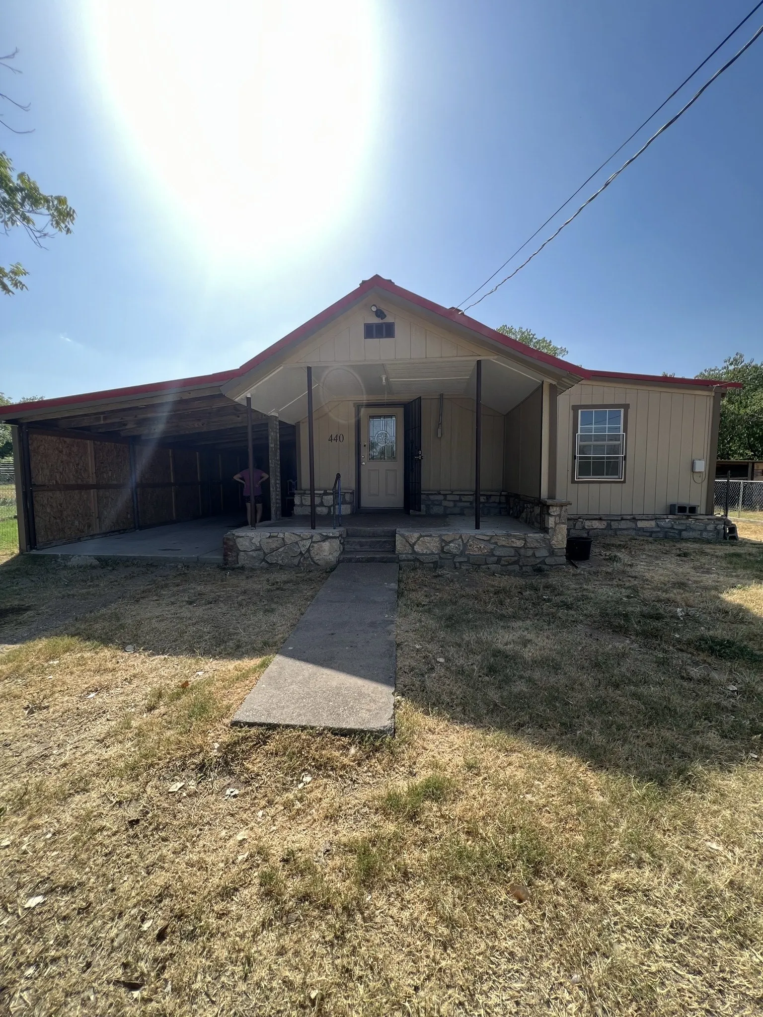 Single Family Residence For Rent in Comanche County , 440 HUMPHREY Street, De Leon, Texas 76444, 3 Bedroom, 1 Bathroom, Garage spaces, 972 Sqft, built in 1930, mls#21381718, Real Estate Agent in De Leon, Homes For Rent in Comanche county, Homes For Rent in De Leon, Realtor in De Leon Texas, Real Estate Brokerage Independent Realty Texas, Luminita Cordes Realtor
