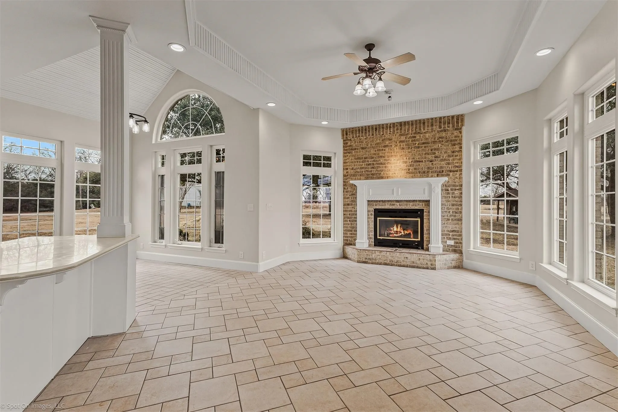 Single Family Residence For Sale in Kaufman County , 15183 Valley View, Forney, Texas 75126, 4 Bedroom, 4 Bathroom, 3 Garage spaces, 2,995 Sqft, built in 1998, mls#21381733, Real Estate Agent in Forney, Homes For Sale in Kaufman county, Homes For Sale in Forney, Realtor in Forney Texas, Real Estate Brokerage Independent Realty Texas, Luminita Cordes Realtor