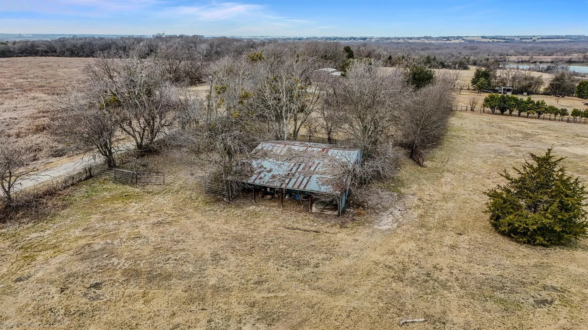 Single Family Residence For Sale in Kaufman County , 15183 Valley View, Forney, Texas 75126, 4 Bedroom, 4 Bathroom, 3 Garage spaces, 2,995 Sqft, built in 1998, mls#21381733, Real Estate Agent in Forney, Homes For Sale in Kaufman county, Homes For Sale in Forney, Realtor in Forney Texas, Real Estate Brokerage Independent Realty Texas, Luminita Cordes Realtor