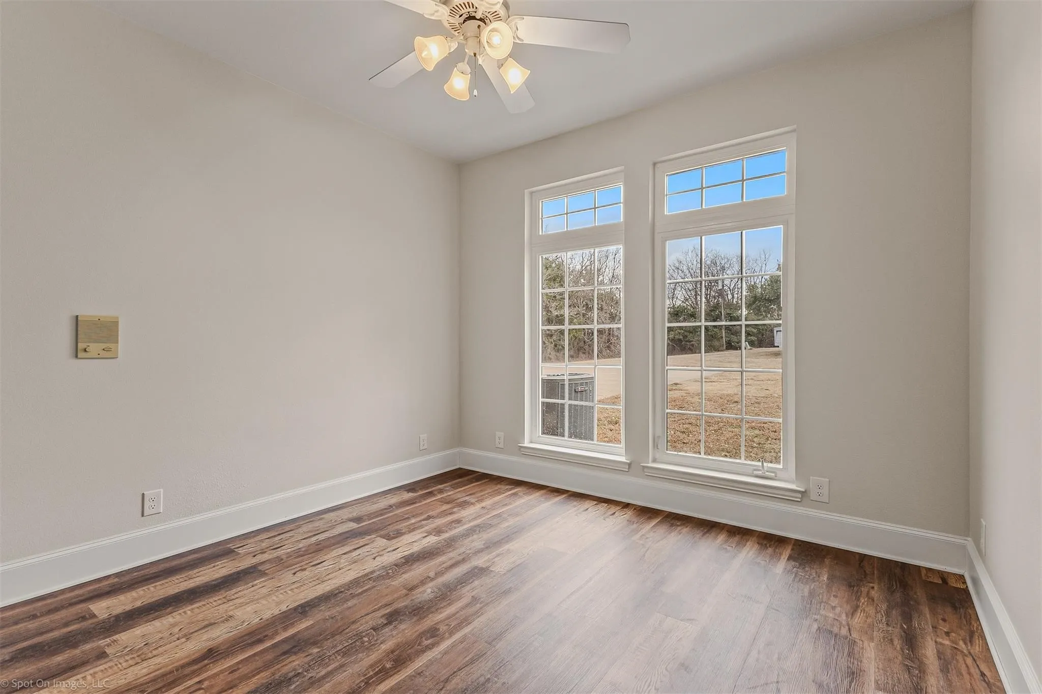 Single Family Residence For Sale in Kaufman County , 15183 Valley View, Forney, Texas 75126, 4 Bedroom, 4 Bathroom, 3 Garage spaces, 2,995 Sqft, built in 1998, mls#21381733, Real Estate Agent in Forney, Homes For Sale in Kaufman county, Homes For Sale in Forney, Realtor in Forney Texas, Real Estate Brokerage Independent Realty Texas, Luminita Cordes Realtor