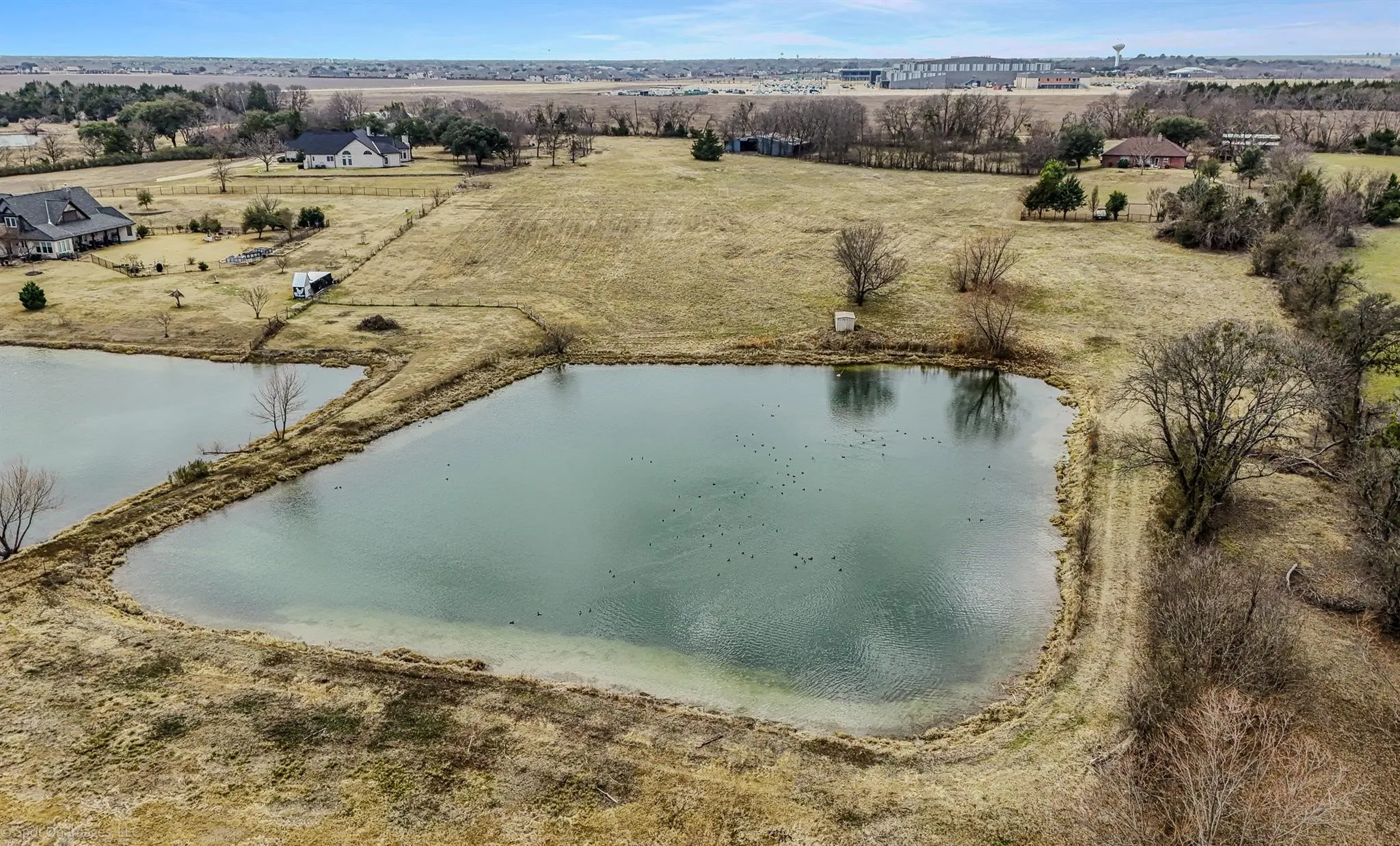 Single Family Residence For Sale in Kaufman County , 15183 Valley View, Forney, Texas 75126, 4 Bedroom, 4 Bathroom, 3 Garage spaces, 2,995 Sqft, built in 1998, mls#21381733, Real Estate Agent in Forney, Homes For Sale in Kaufman county, Homes For Sale in Forney, Realtor in Forney Texas, Real Estate Brokerage Independent Realty Texas, Luminita Cordes Realtor