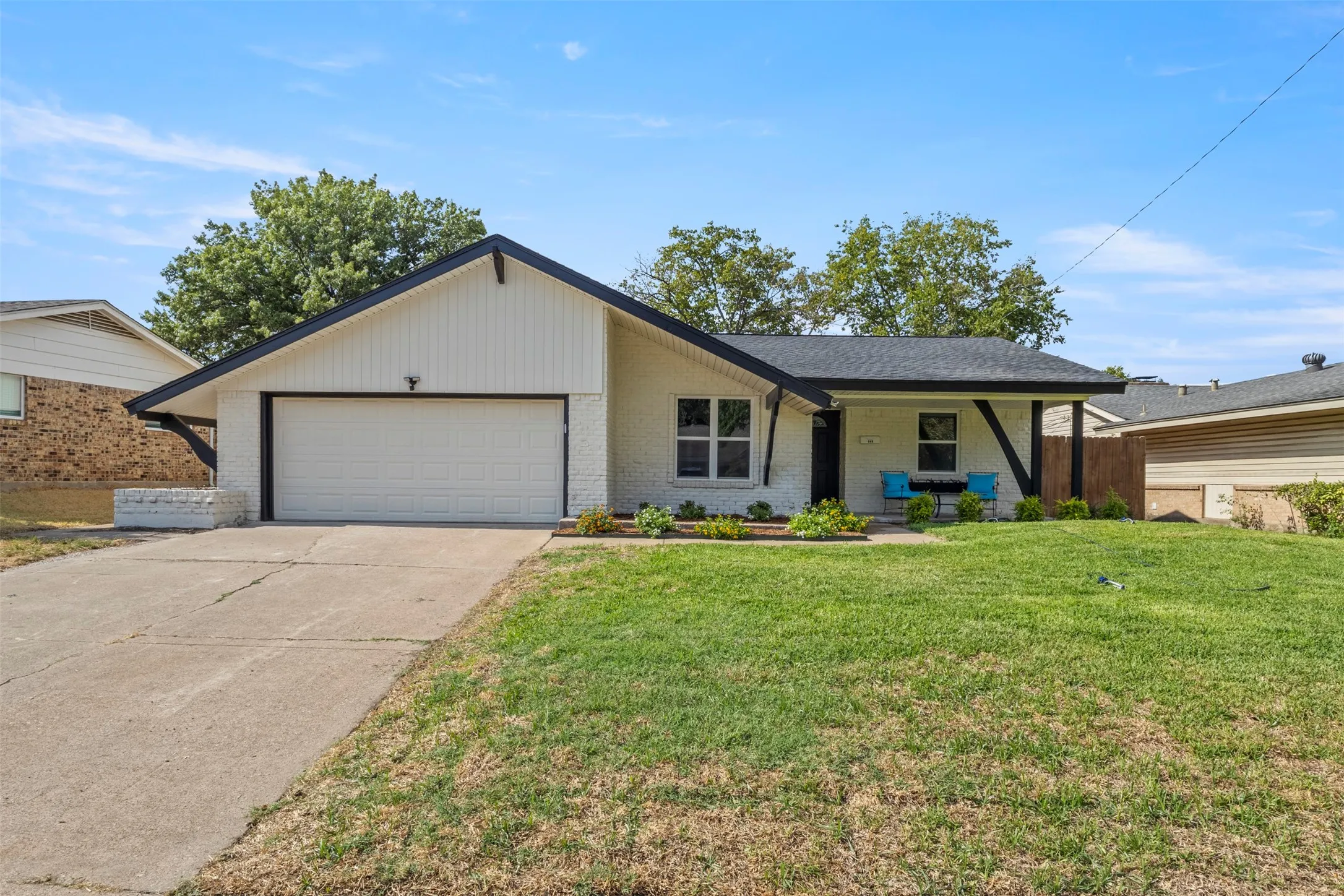 Single Family Residence For Sale in Dallas County , 640 Cambridge Drive, Richardson, Texas 75080, 3 Bedroom, 2 Bathroom, 2 Garage spaces, 1,389 Sqft, built in 1965, mls#21380810, Real Estate Agent in Richardson, Homes For Sale in Dallas county, Homes For Sale in Richardson, Realtor in Richardson Texas, Real Estate Brokerage Independent Realty Texas, Luminita Cordes Realtor
