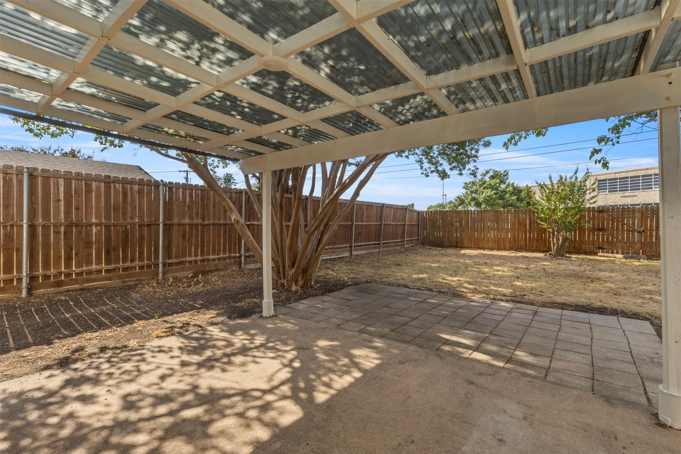 Single Family Residence For Sale in Dallas County , 640 Cambridge Drive, Richardson, Texas 75080, 3 Bedroom, 2 Bathroom, 2 Garage spaces, 1,389 Sqft, built in 1965, mls#21380810, Real Estate Agent in Richardson, Homes For Sale in Dallas county, Homes For Sale in Richardson, Realtor in Richardson Texas, Real Estate Brokerage Independent Realty Texas, Luminita Cordes Realtor