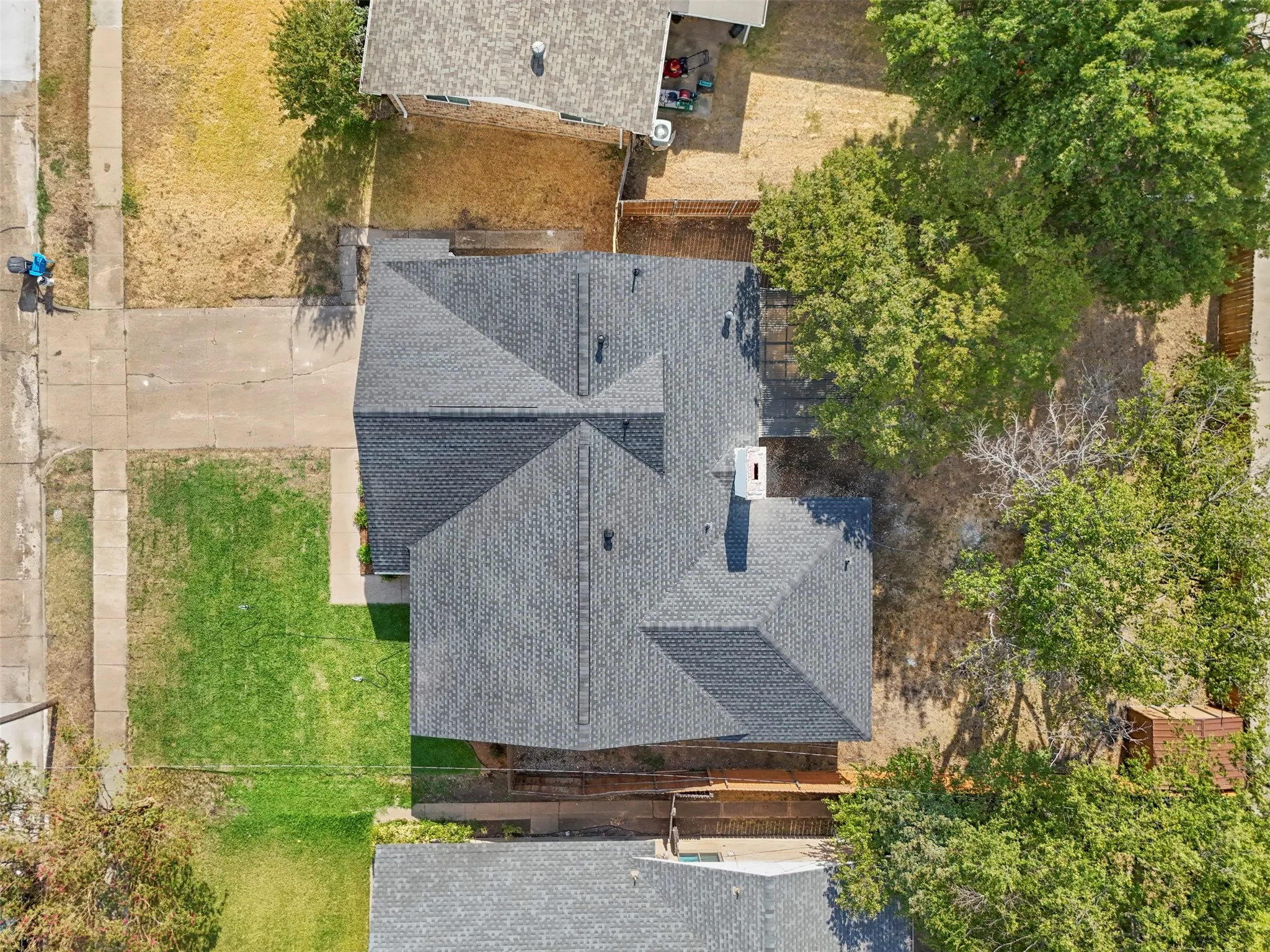 Single Family Residence For Sale in Dallas County , 640 Cambridge Drive, Richardson, Texas 75080, 3 Bedroom, 2 Bathroom, 2 Garage spaces, 1,389 Sqft, built in 1965, mls#21380810, Real Estate Agent in Richardson, Homes For Sale in Dallas county, Homes For Sale in Richardson, Realtor in Richardson Texas, Real Estate Brokerage Independent Realty Texas, Luminita Cordes Realtor