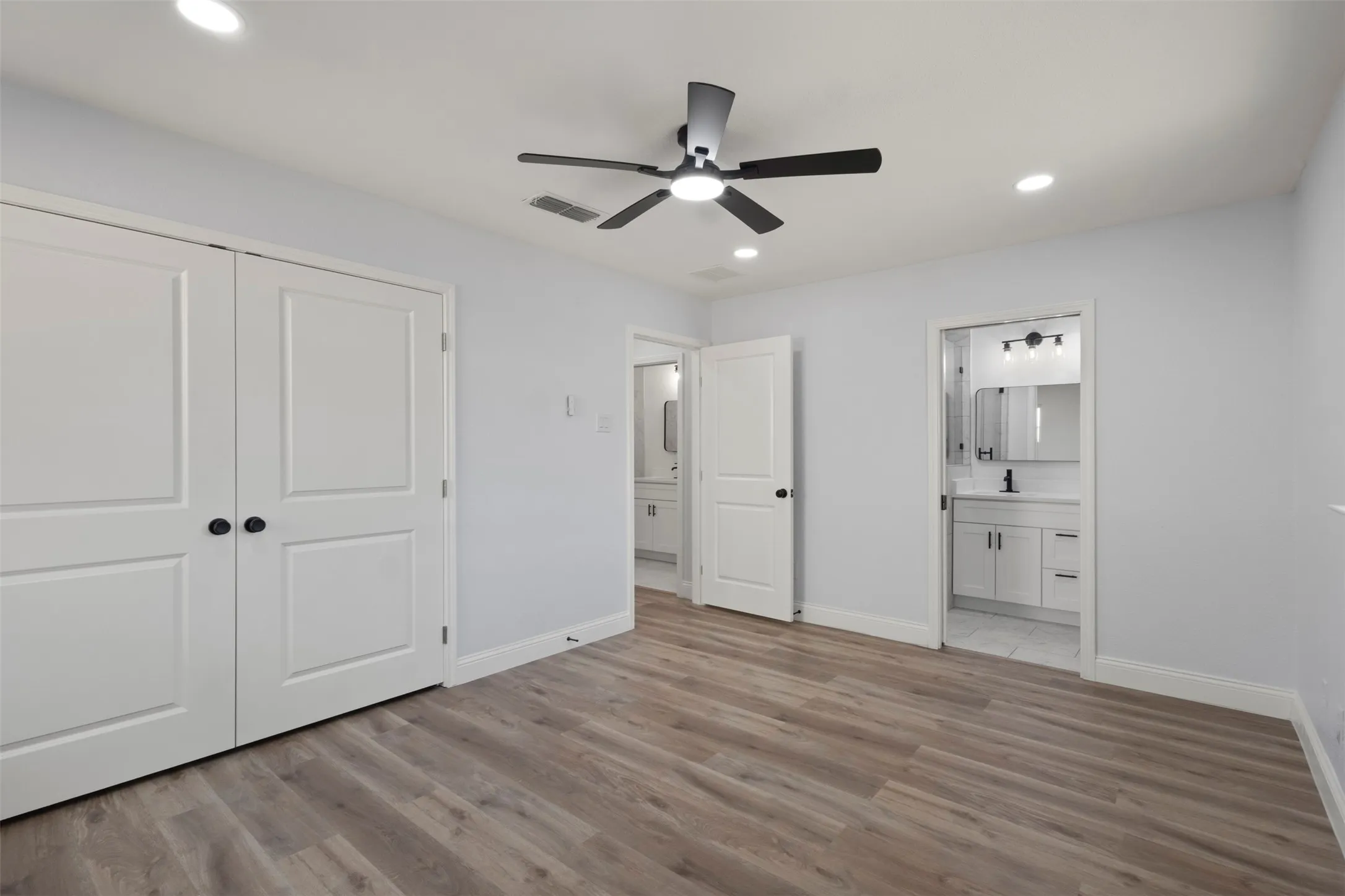 Single Family Residence For Sale in Dallas County , 640 Cambridge Drive, Richardson, Texas 75080, 3 Bedroom, 2 Bathroom, 2 Garage spaces, 1,389 Sqft, built in 1965, mls#21380810, Real Estate Agent in Richardson, Homes For Sale in Dallas county, Homes For Sale in Richardson, Realtor in Richardson Texas, Real Estate Brokerage Independent Realty Texas, Luminita Cordes Realtor