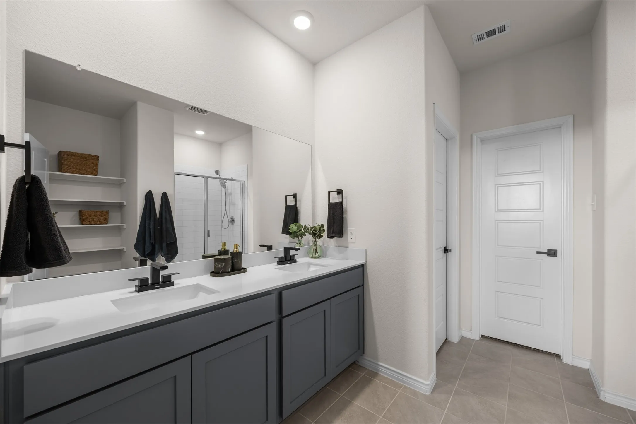 Single Family Residence For Sale in Collin County , 591 Yucca Court, Princeton, Texas 75407, 4 Bedroom, 3 Bathroom, 2 Garage spaces, 2,193 Sqft, built in 2021, mls#21376052, Real Estate Agent in Princeton, Homes For Sale in Collin county, Homes For Sale in Princeton, Realtor in Princeton Texas, Real Estate Brokerage Independent Realty Texas, Luminita Cordes Realtor
