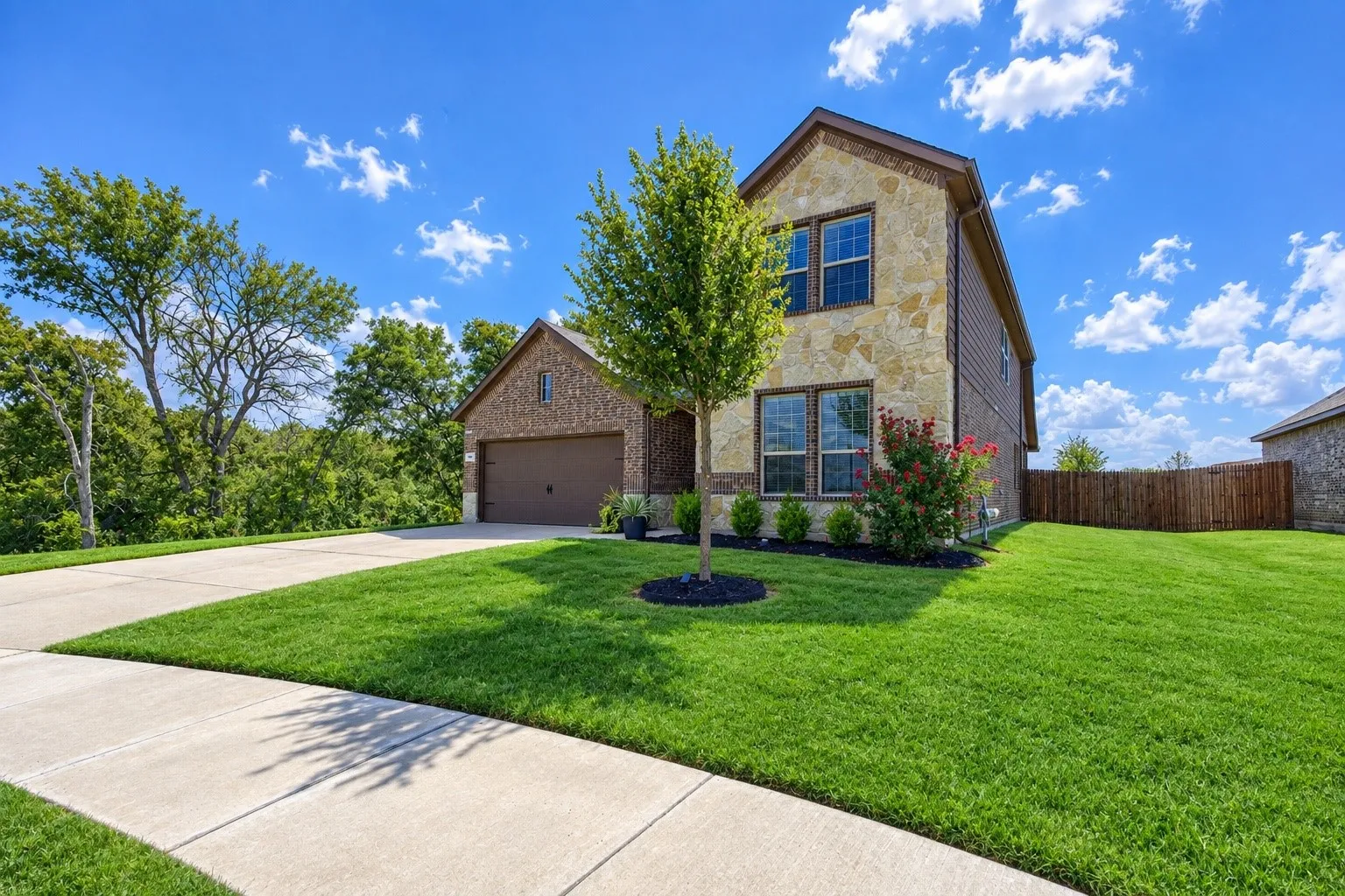 Single Family Residence For Sale in Collin County , 591 Yucca Court, Princeton, Texas 75407, 4 Bedroom, 3 Bathroom, 2 Garage spaces, 2,193 Sqft, built in 2021, mls#21376052, Real Estate Agent in Princeton, Homes For Sale in Collin county, Homes For Sale in Princeton, Realtor in Princeton Texas, Real Estate Brokerage Independent Realty Texas, Luminita Cordes Realtor
