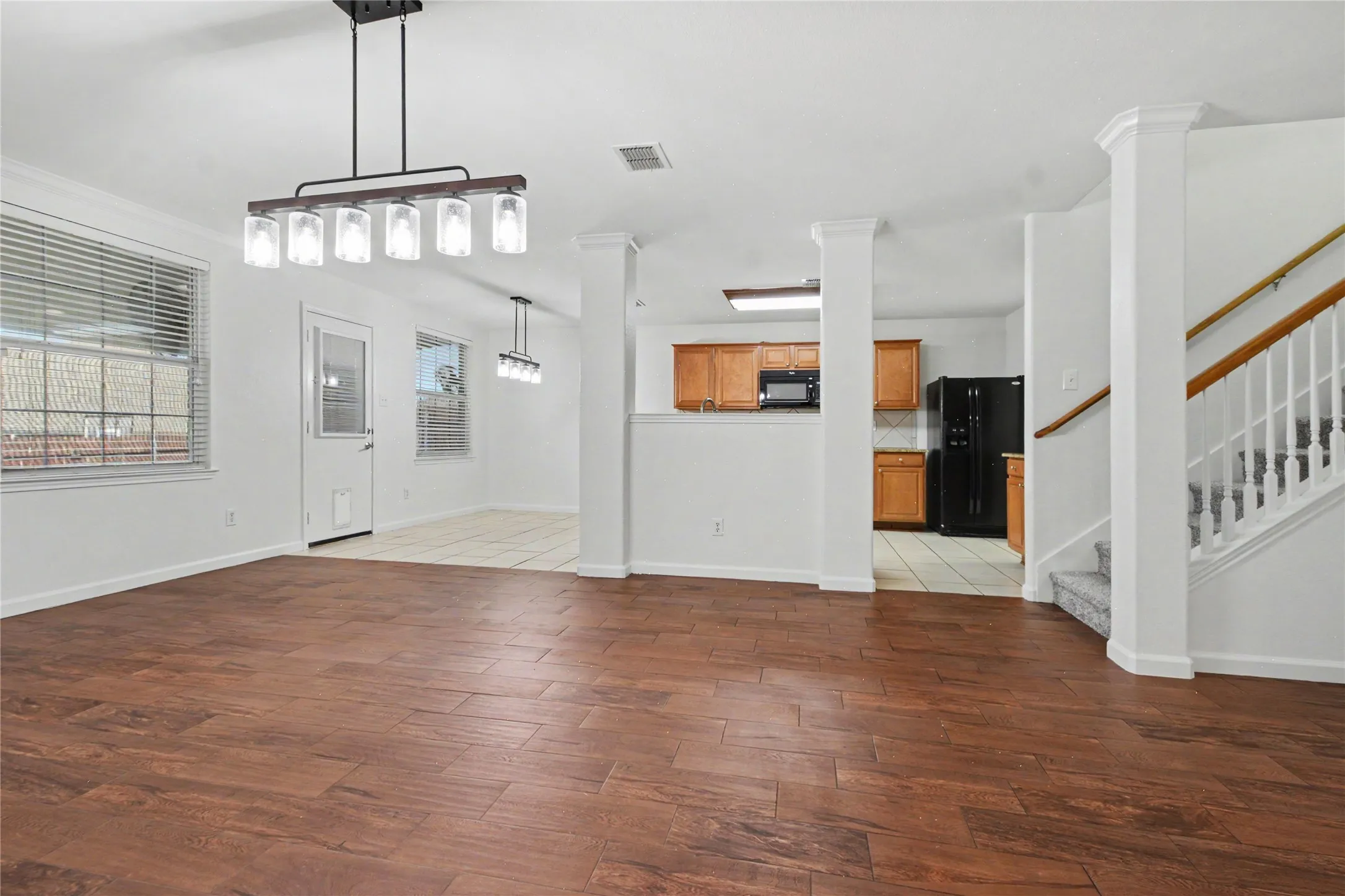 Single Family Residence For Rent in Tarrant County , 7429 Sienna Ridge Lane, Fort Worth, Texas 76131, 4 Bedroom, 3 Bathroom, 2 Garage spaces, 2,894 Sqft, built in 2006, mls#21366364, Real Estate Agent in Fort Worth, Homes For Rent in Tarrant county, Homes For Rent in Fort Worth, Realtor in Fort Worth Texas, Real Estate Brokerage Independent Realty Texas, Luminita Cordes Realtor