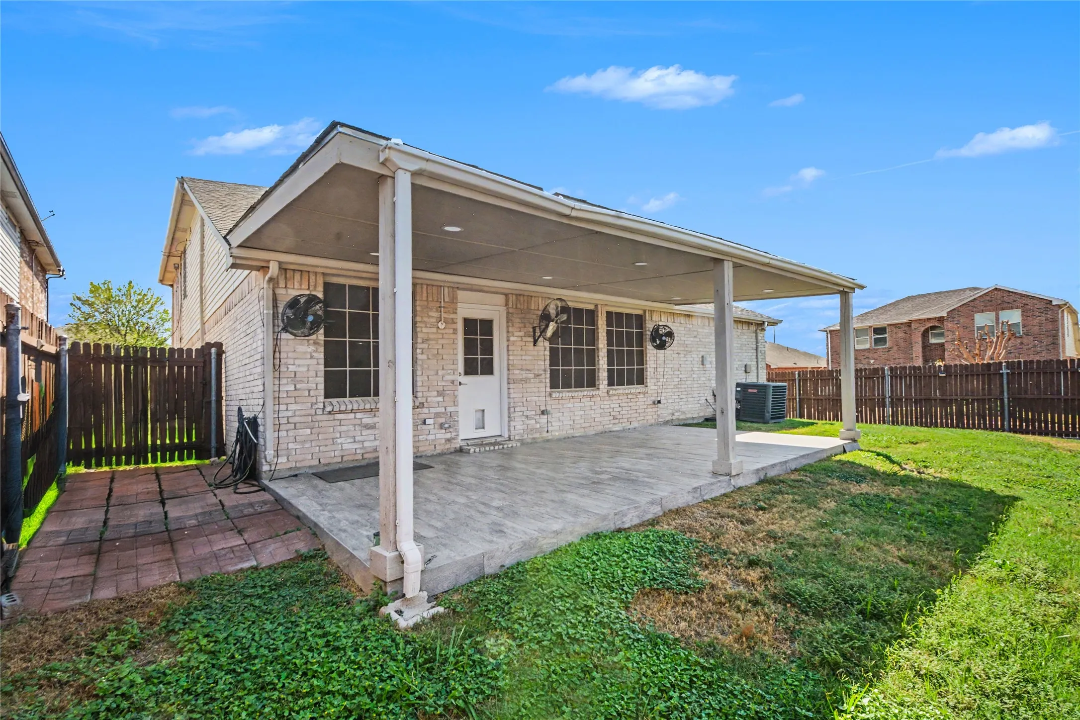 Single Family Residence For Rent in Tarrant County , 7429 Sienna Ridge Lane, Fort Worth, Texas 76131, 4 Bedroom, 3 Bathroom, 2 Garage spaces, 2,894 Sqft, built in 2006, mls#21366364, Real Estate Agent in Fort Worth, Homes For Rent in Tarrant county, Homes For Rent in Fort Worth, Realtor in Fort Worth Texas, Real Estate Brokerage Independent Realty Texas, Luminita Cordes Realtor