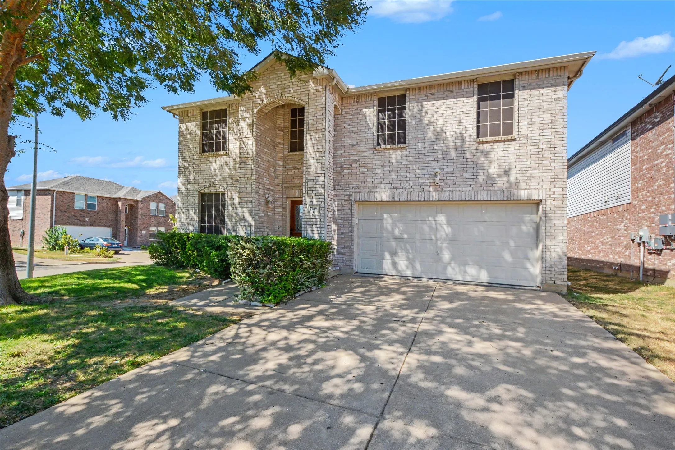 Single Family Residence For Rent in Tarrant County , 7429 Sienna Ridge Lane, Fort Worth, Texas 76131, 4 Bedroom, 3 Bathroom, 2 Garage spaces, 2,894 Sqft, built in 2006, mls#21366364, Real Estate Agent in Fort Worth, Homes For Rent in Tarrant county, Homes For Rent in Fort Worth, Realtor in Fort Worth Texas, Real Estate Brokerage Independent Realty Texas, Luminita Cordes Realtor