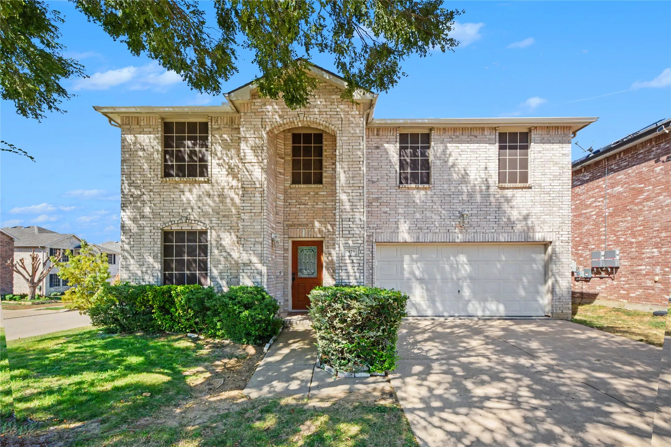 Single Family Residence For Rent in Tarrant County , 7429 Sienna Ridge Lane, Fort Worth, Texas 76131, 4 Bedroom, 3 Bathroom, 2 Garage spaces, 2,894 Sqft, built in 2006, mls#21366364, Real Estate Agent in Fort Worth, Homes For Rent in Tarrant county, Homes For Rent in Fort Worth, Realtor in Fort Worth Texas, Real Estate Brokerage Independent Realty Texas, Luminita Cordes Realtor
