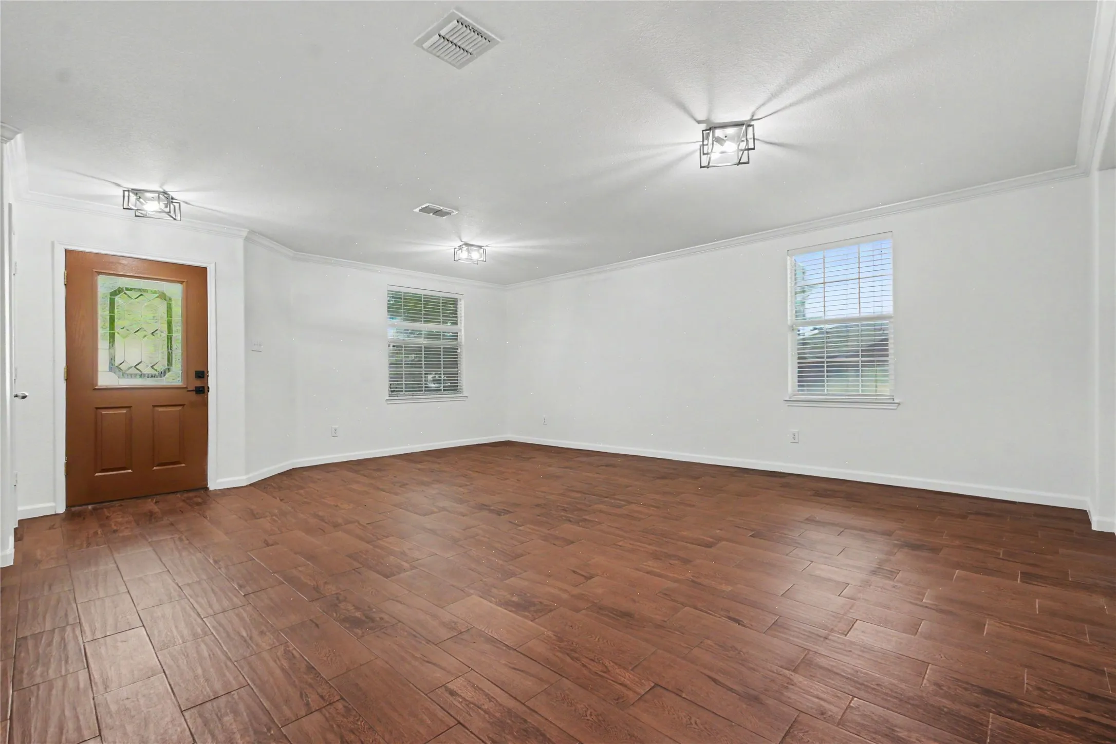 Single Family Residence For Rent in Tarrant County , 7429 Sienna Ridge Lane, Fort Worth, Texas 76131, 4 Bedroom, 3 Bathroom, 2 Garage spaces, 2,894 Sqft, built in 2006, mls#21366364, Real Estate Agent in Fort Worth, Homes For Rent in Tarrant county, Homes For Rent in Fort Worth, Realtor in Fort Worth Texas, Real Estate Brokerage Independent Realty Texas, Luminita Cordes Realtor