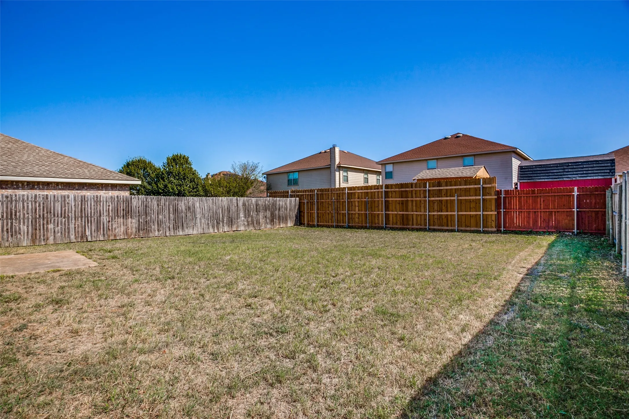 Single Family Residence For Rent in Tarrant County , 3433 Cayman Drive, Fort Worth, Texas 76123, 3 Bedroom, 3 Bathroom, 2 Garage spaces, 2,330 Sqft, built in 2005, mls#21373673, Real Estate Agent in Fort Worth, Homes For Rent in Tarrant county, Homes For Rent in Fort Worth, Realtor in Fort Worth Texas, Real Estate Brokerage Independent Realty Texas, Luminita Cordes Realtor