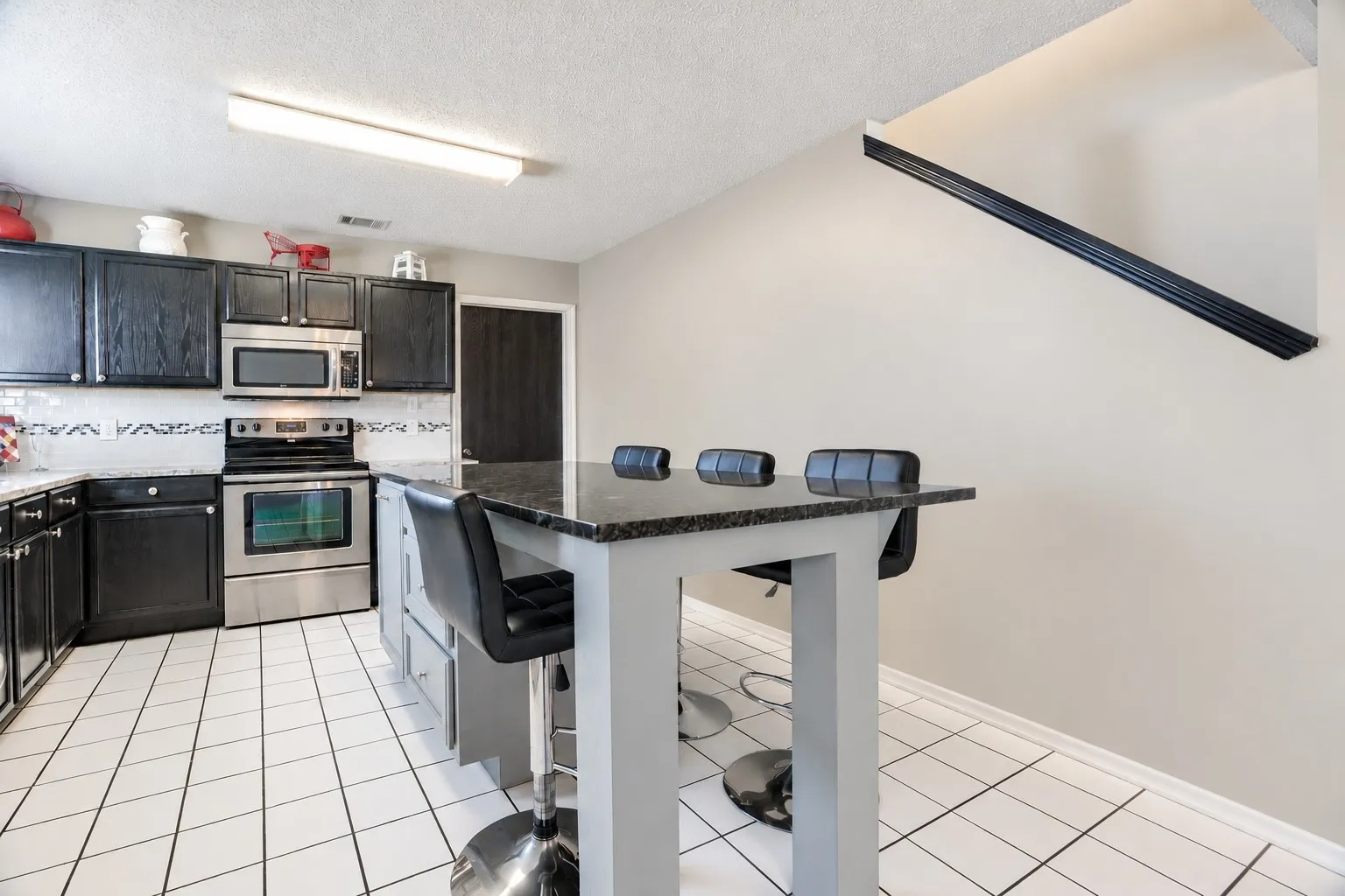 Single Family Residence For Rent in Tarrant County , 3433 Cayman Drive, Fort Worth, Texas 76123, 3 Bedroom, 3 Bathroom, 2 Garage spaces, 2,330 Sqft, built in 2005, mls#21373673, Real Estate Agent in Fort Worth, Homes For Rent in Tarrant county, Homes For Rent in Fort Worth, Realtor in Fort Worth Texas, Real Estate Brokerage Independent Realty Texas, Luminita Cordes Realtor