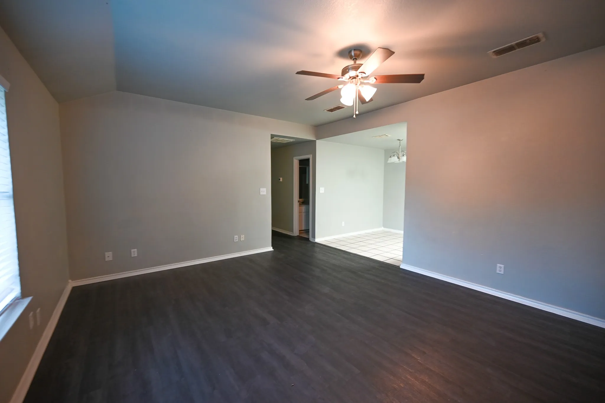Duplex For Rent in Wise County , 606 N Sewell Drive B, Decatur, Texas 76234, 3 Bedroom, 2 Bathroom, Garage spaces, 1,200 Sqft, built in 1998, mls#21381037, Real Estate Agent in Decatur, Homes For Rent in Wise county, Homes For Rent in Decatur, Realtor in Decatur Texas, Real Estate Brokerage Independent Realty Texas, Luminita Cordes Realtor