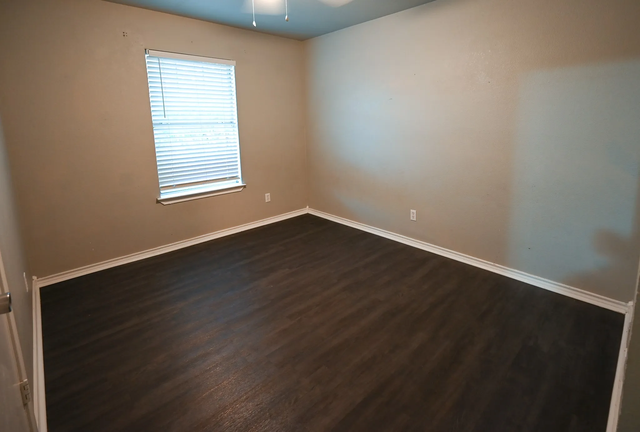 Duplex For Rent in Wise County , 606 N Sewell Drive B, Decatur, Texas 76234, 3 Bedroom, 2 Bathroom, Garage spaces, 1,200 Sqft, built in 1998, mls#21381037, Real Estate Agent in Decatur, Homes For Rent in Wise county, Homes For Rent in Decatur, Realtor in Decatur Texas, Real Estate Brokerage Independent Realty Texas, Luminita Cordes Realtor