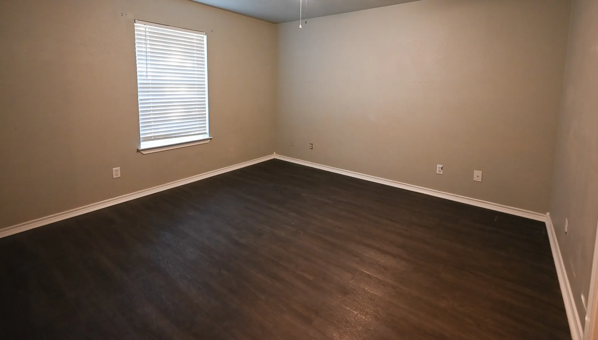 Duplex For Rent in Wise County , 606 N Sewell Drive B, Decatur, Texas 76234, 3 Bedroom, 2 Bathroom, Garage spaces, 1,200 Sqft, built in 1998, mls#21381037, Real Estate Agent in Decatur, Homes For Rent in Wise county, Homes For Rent in Decatur, Realtor in Decatur Texas, Real Estate Brokerage Independent Realty Texas, Luminita Cordes Realtor