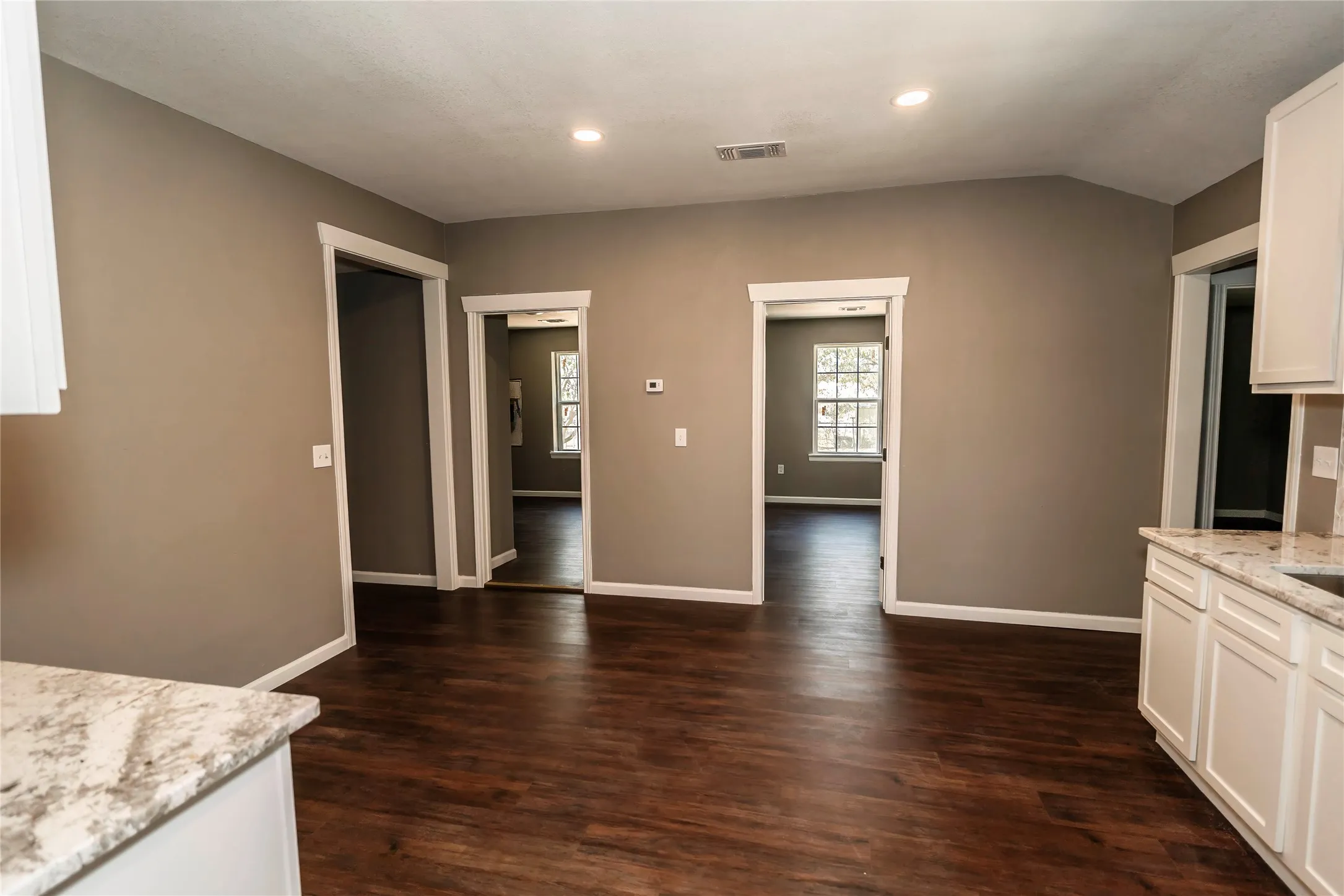 Single Family Residence For Sale in Montague County , 106 Northcott Street, Nocona, Texas 76255, 3 Bedroom, 1 Bathroom, Garage spaces, 1,703 Sqft, built in 1927, mls#21380191, Real Estate Agent in Nocona, Homes For Sale in Montague county, Homes For Sale in Nocona, Realtor in Nocona Texas, Real Estate Brokerage Independent Realty Texas, Luminita Cordes Realtor