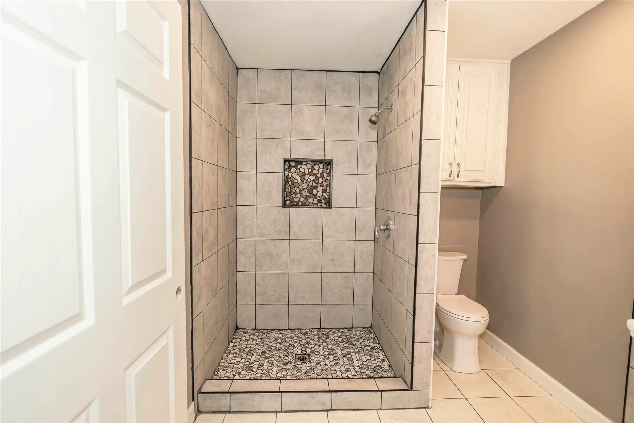 Single Family Residence For Sale in Montague County , 106 Northcott Street, Nocona, Texas 76255, 3 Bedroom, 1 Bathroom, Garage spaces, 1,703 Sqft, built in 1927, mls#21380191, Real Estate Agent in Nocona, Homes For Sale in Montague county, Homes For Sale in Nocona, Realtor in Nocona Texas, Real Estate Brokerage Independent Realty Texas, Luminita Cordes Realtor
