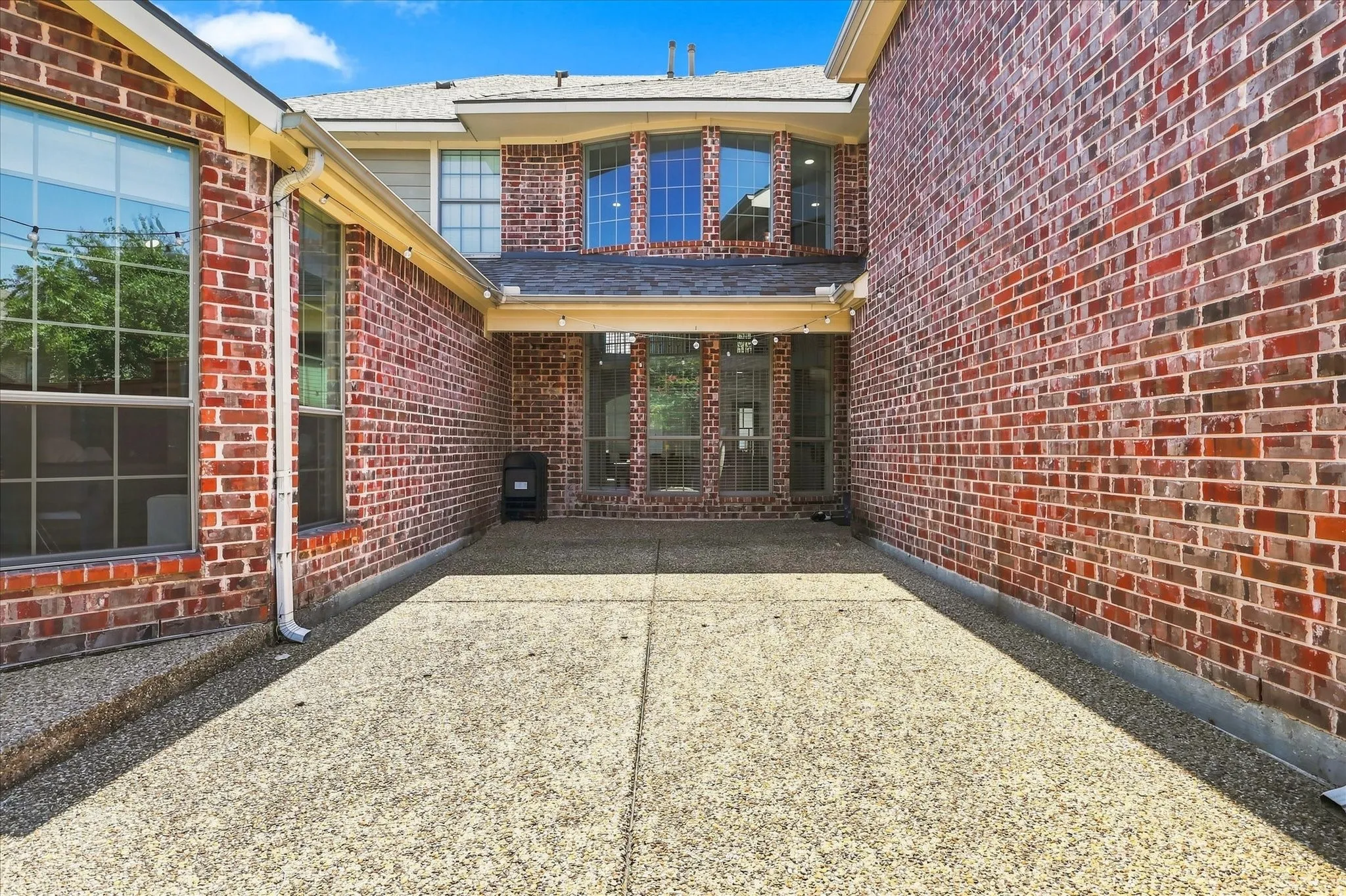 Single Family Residence For Rent in Collin County , 1106 Bridgeway Lane, Allen, Texas 75013, 5 Bedroom, 4 Bathroom, 2 Garage spaces, 4,428 Sqft, built in 2004, mls#21380670, Real Estate Agent in Allen, Homes For Rent in Collin county, Homes For Rent in Allen, Realtor in Allen Texas, Real Estate Brokerage Independent Realty Texas, Luminita Cordes Realtor