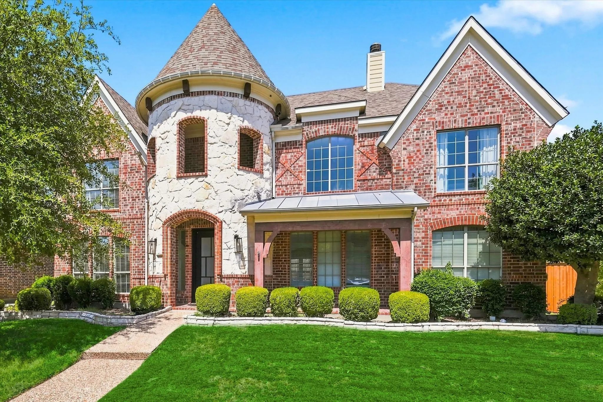 Single Family Residence For Rent in Collin County , 1106 Bridgeway Lane, Allen, Texas 75013, 5 Bedroom, 4 Bathroom, 2 Garage spaces, 4,428 Sqft, built in 2004, mls#21380670, Real Estate Agent in Allen, Homes For Rent in Collin county, Homes For Rent in Allen, Realtor in Allen Texas, Real Estate Brokerage Independent Realty Texas, Luminita Cordes Realtor