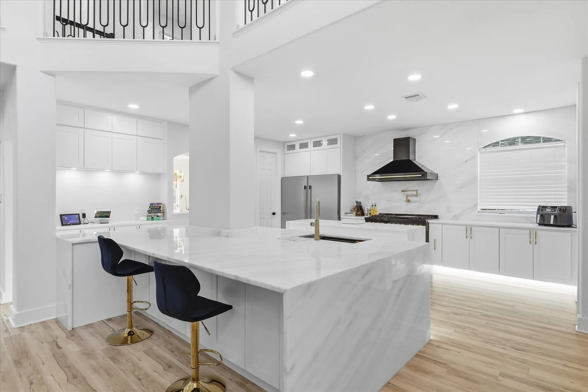 Single Family Residence For Rent in Collin County , 1106 Bridgeway Lane, Allen, Texas 75013, 5 Bedroom, 4 Bathroom, 2 Garage spaces, 4,428 Sqft, built in 2004, mls#21380670, Real Estate Agent in Allen, Homes For Rent in Collin county, Homes For Rent in Allen, Realtor in Allen Texas, Real Estate Brokerage Independent Realty Texas, Luminita Cordes Realtor