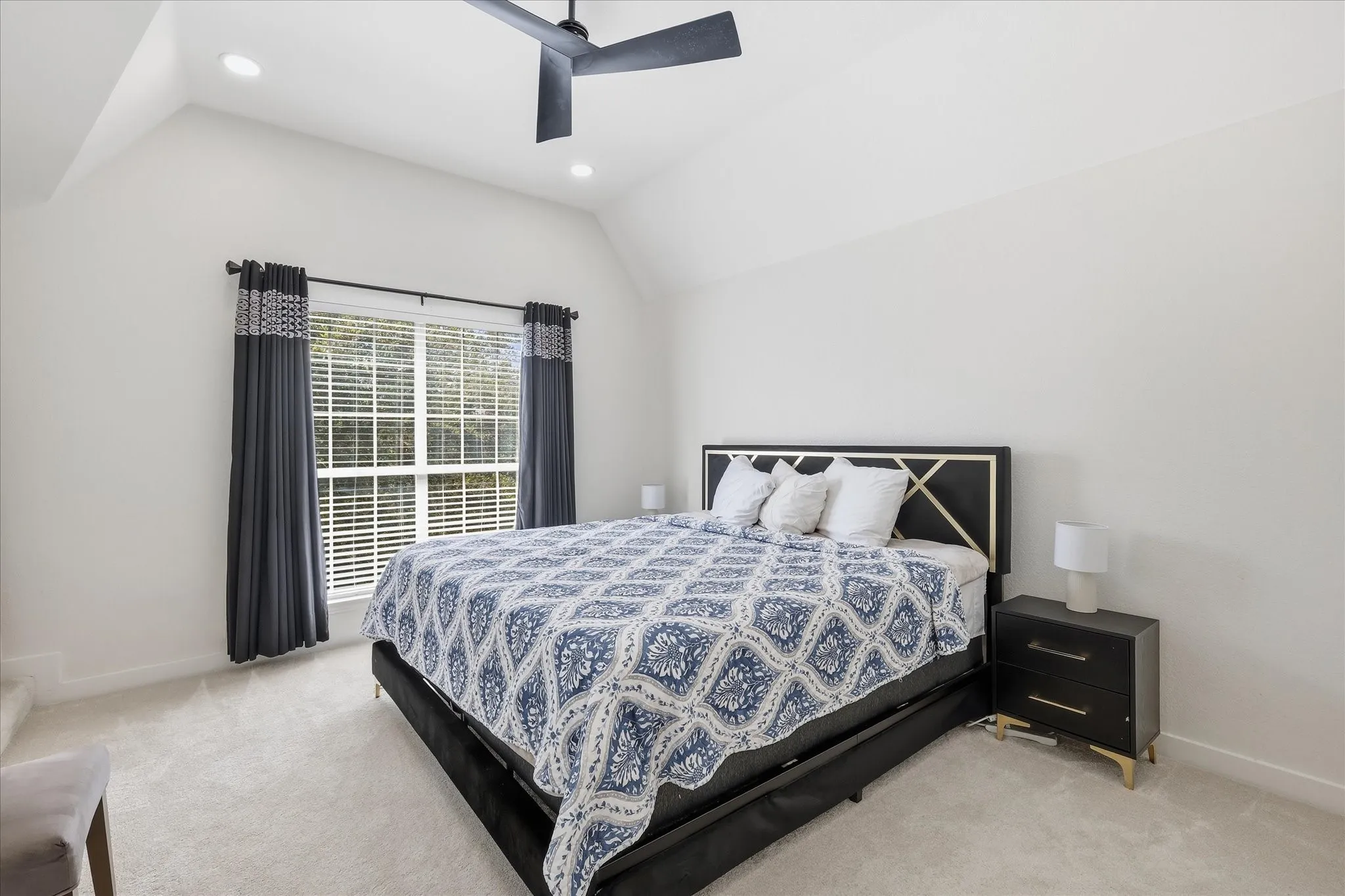 Single Family Residence For Rent in Collin County , 1106 Bridgeway Lane, Allen, Texas 75013, 5 Bedroom, 4 Bathroom, 2 Garage spaces, 4,428 Sqft, built in 2004, mls#21380670, Real Estate Agent in Allen, Homes For Rent in Collin county, Homes For Rent in Allen, Realtor in Allen Texas, Real Estate Brokerage Independent Realty Texas, Luminita Cordes Realtor