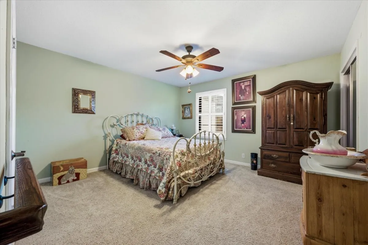 Condominium For Sale in Dallas County , 4918 Lahoma Street 4918, Dallas, Texas 75235, 2 Bedroom, 2 Bathroom, Garage spaces, 993 Sqft, built in 1954, mls#21381772, Real Estate Agent in Dallas, Homes For Sale in Dallas county, Homes For Sale in Dallas, Realtor in Dallas Texas, Real Estate Brokerage Independent Realty Texas, Luminita Cordes Realtor