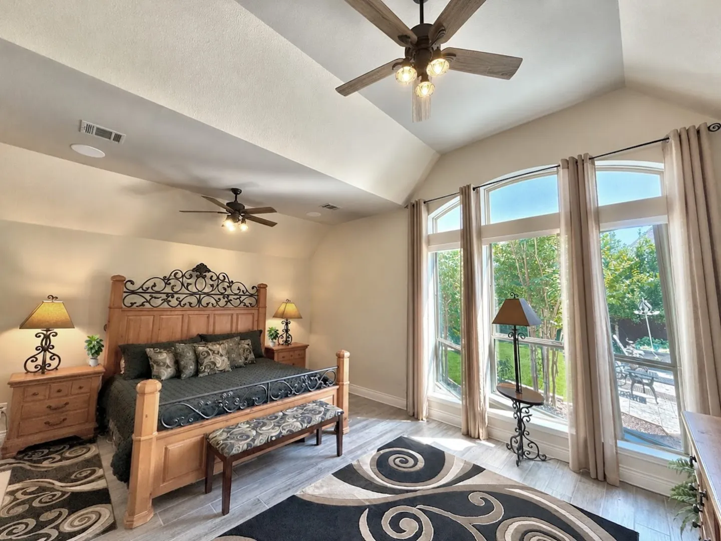 Single Family Residence For Sale in Collin County , 4428 Sunflower Lane, Celina, Texas 75078, 4 Bedroom, 4 Bathroom, 2 Garage spaces, 2,982 Sqft, built in 2018, mls#21381662, Real Estate Agent in Celina, Homes For Sale in Collin county, Homes For Sale in Celina, Realtor in Celina Texas, Real Estate Brokerage Independent Realty Texas, Luminita Cordes Realtor