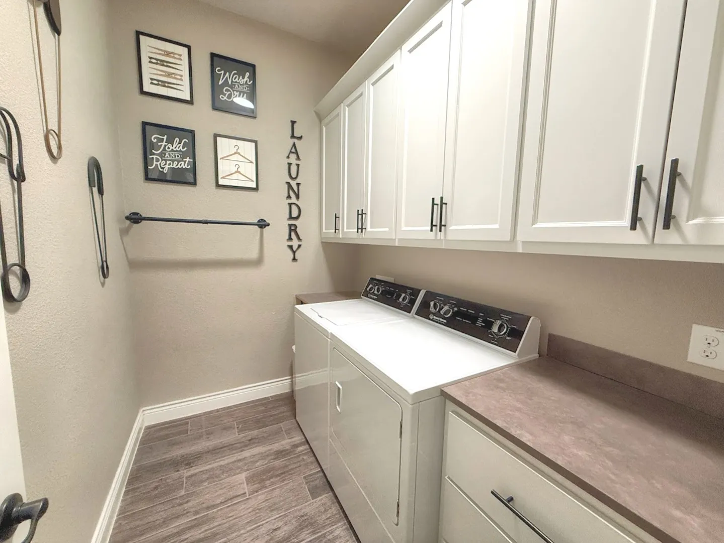 Single Family Residence For Sale in Collin County , 4428 Sunflower Lane, Celina, Texas 75078, 4 Bedroom, 4 Bathroom, 2 Garage spaces, 2,982 Sqft, built in 2018, mls#21381662, Real Estate Agent in Celina, Homes For Sale in Collin county, Homes For Sale in Celina, Realtor in Celina Texas, Real Estate Brokerage Independent Realty Texas, Luminita Cordes Realtor