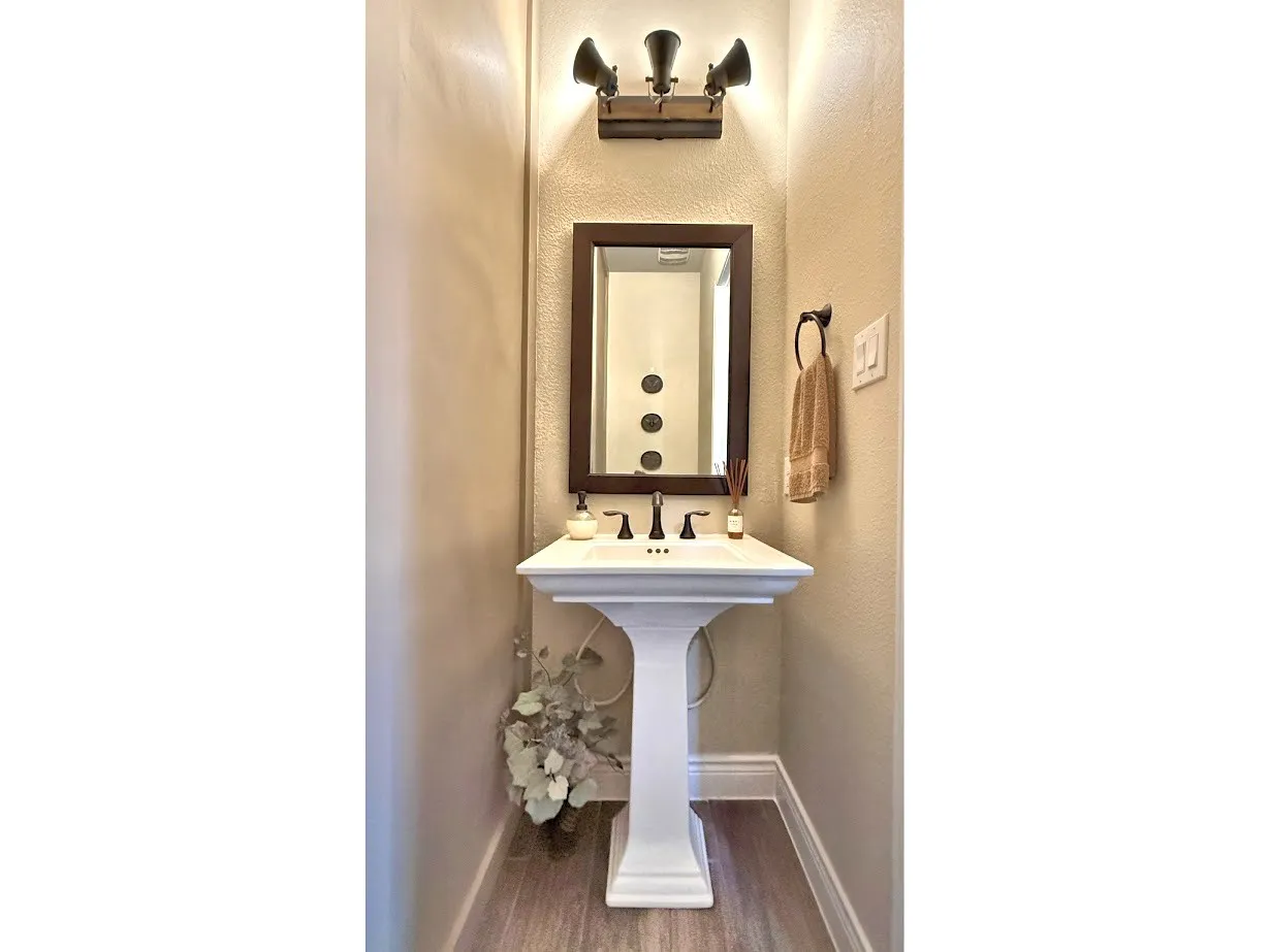 Single Family Residence For Sale in Collin County , 4428 Sunflower Lane, Celina, Texas 75078, 4 Bedroom, 4 Bathroom, 2 Garage spaces, 2,982 Sqft, built in 2018, mls#21381662, Real Estate Agent in Celina, Homes For Sale in Collin county, Homes For Sale in Celina, Realtor in Celina Texas, Real Estate Brokerage Independent Realty Texas, Luminita Cordes Realtor