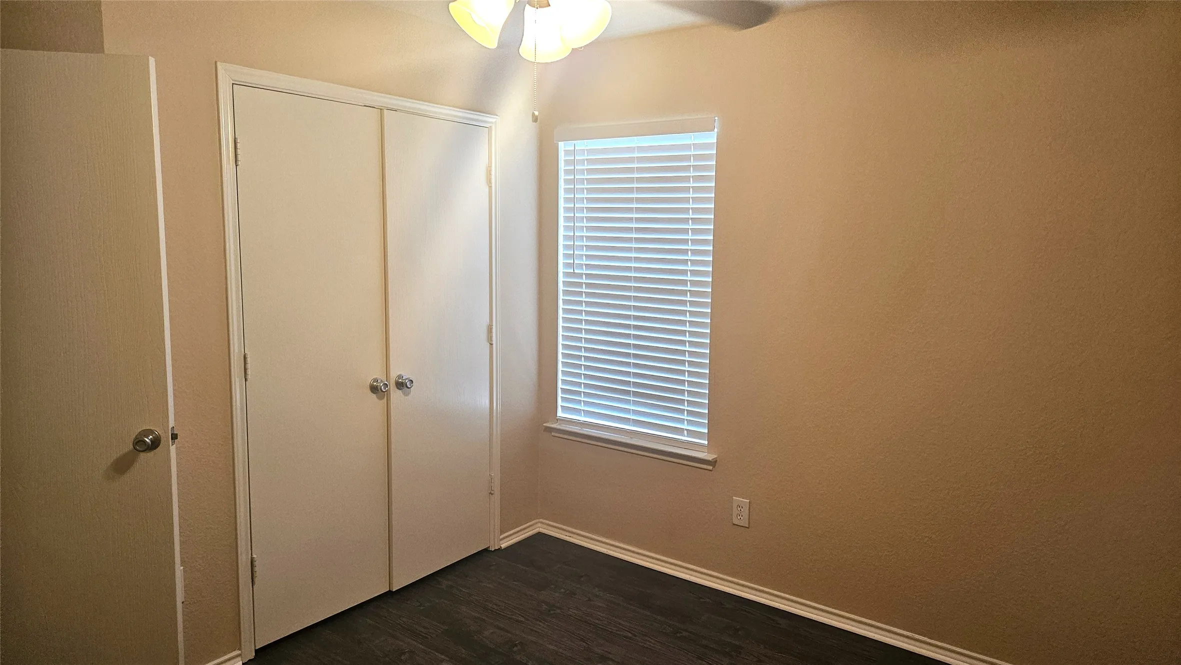 Single Family Residence For Rent in Tarrant County , 2108 Ingrid Lane, Fort Worth, Texas 76131, 3 Bedroom, 2 Bathroom, 2 Garage spaces, 1,295 Sqft, built in 2007, mls#21381793, Real Estate Agent in Fort Worth, Homes For Rent in Tarrant county, Homes For Rent in Fort Worth, Realtor in Fort Worth Texas, Real Estate Brokerage Independent Realty Texas, Luminita Cordes Realtor