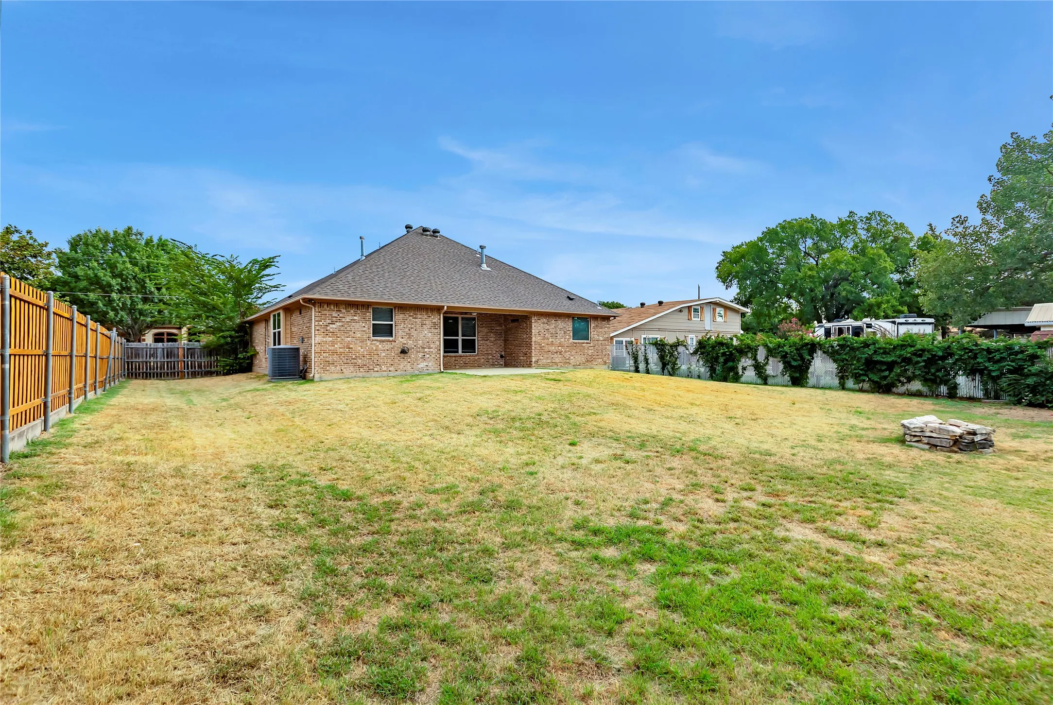 Single Family Residence For Sale in Tarrant County , 7608 Frankie B Street, North Richland Hills, Texas 76182, 5 Bedroom, 3 Bathroom, 2 Garage spaces, 2,126 Sqft, built in 2012, mls#21368884, Real Estate Agent in North Richland Hills, Homes For Sale in Tarrant county, Homes For Sale in North Richland Hills, Realtor in North Richland Hills Texas, Real Estate Brokerage Independent Realty Texas, Luminita Cordes Realtor