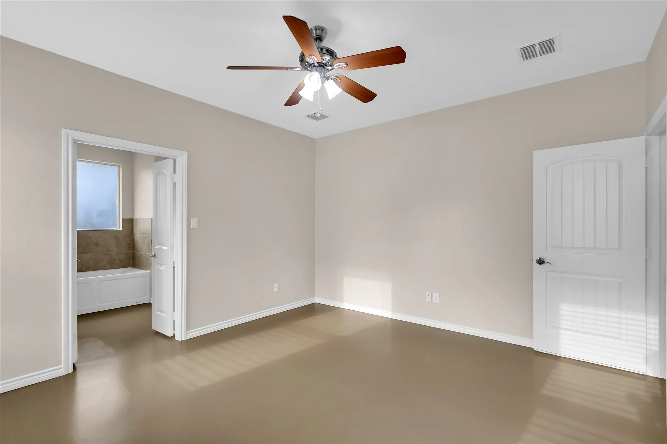 Single Family Residence For Sale in Tarrant County , 7608 Frankie B Street, North Richland Hills, Texas 76182, 5 Bedroom, 3 Bathroom, 2 Garage spaces, 2,126 Sqft, built in 2012, mls#21368884, Real Estate Agent in North Richland Hills, Homes For Sale in Tarrant county, Homes For Sale in North Richland Hills, Realtor in North Richland Hills Texas, Real Estate Brokerage Independent Realty Texas, Luminita Cordes Realtor
