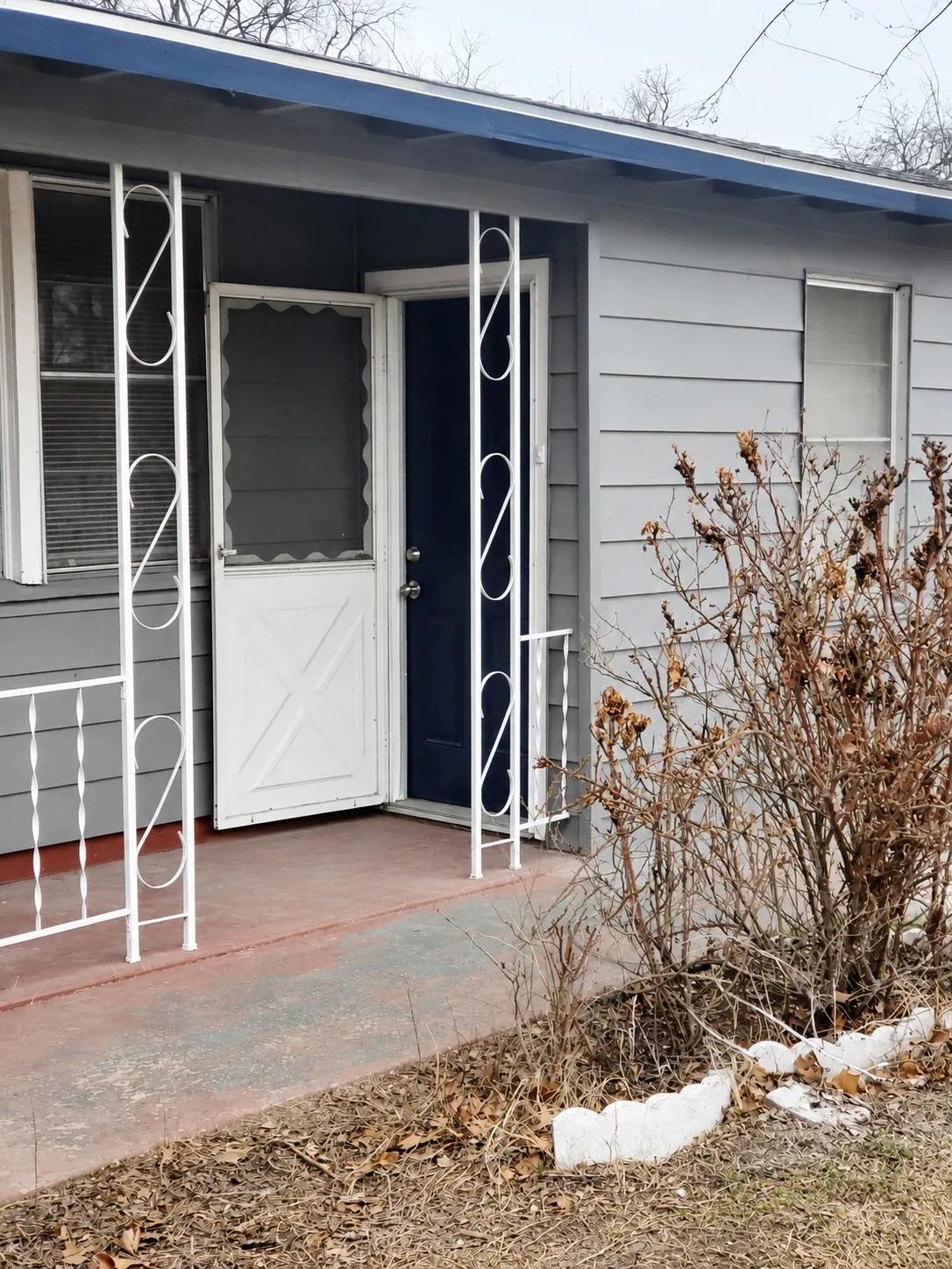 Apartment For Rent in Tarrant County , 4256 Standish Road B, Fort Worth, Texas 76133, 1 Bedroom, 1 Bathroom, Garage spaces, 370 Sqft, built in 1949, mls#21375768, Real Estate Agent in Fort Worth, Homes For Rent in Tarrant county, Homes For Rent in Fort Worth, Realtor in Fort Worth Texas, Real Estate Brokerage Independent Realty Texas, Luminita Cordes Realtor