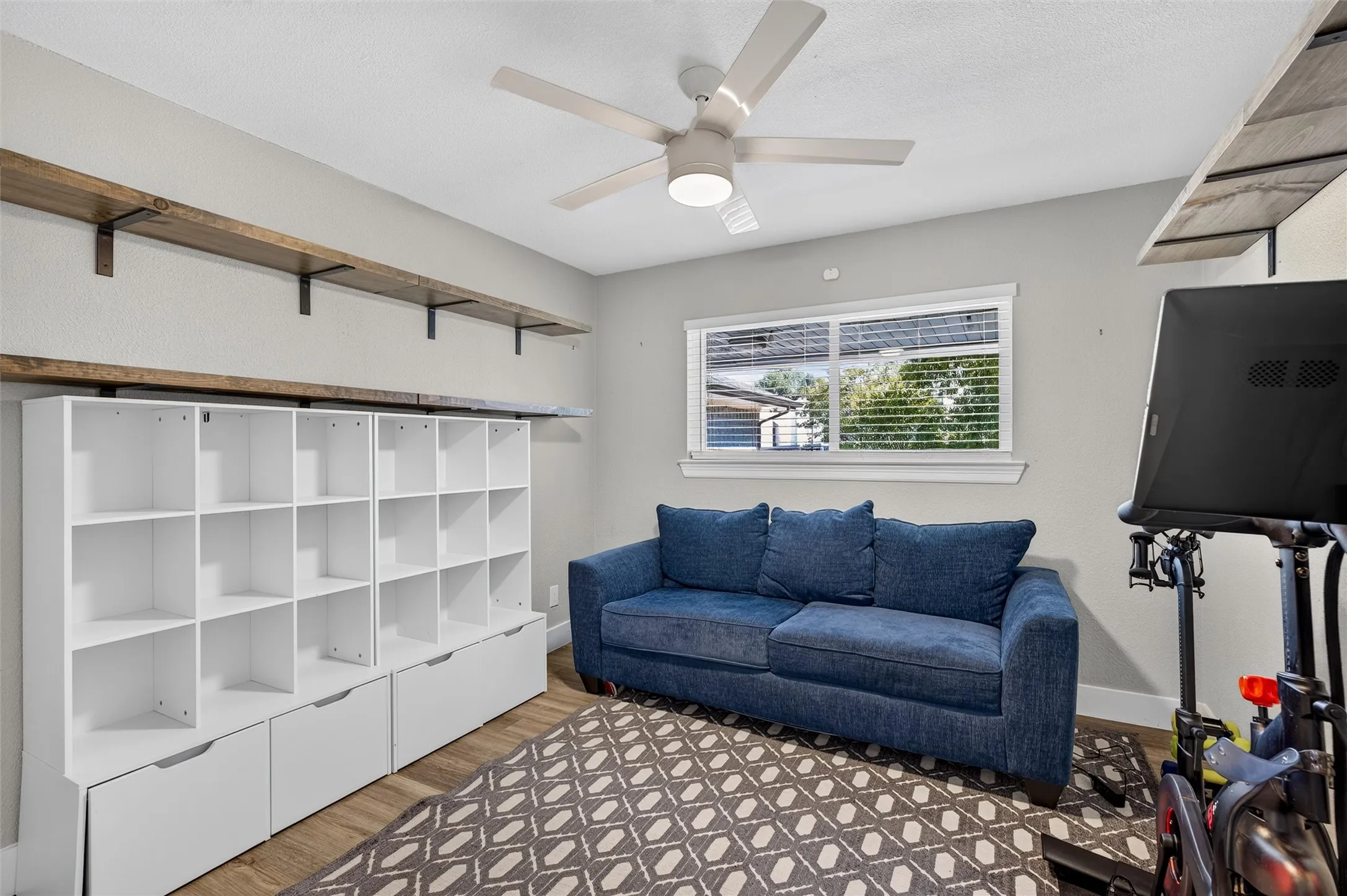 Single Family Residence For Sale in Dallas County , 11335 Mccree Road, Dallas, Texas 75238, 4 Bedroom, 2 Bathroom, 2 Garage spaces, 1,980 Sqft, built in 1972, mls#21381061, Real Estate Agent in Dallas, Homes For Sale in Dallas county, Homes For Sale in Dallas, Realtor in Dallas Texas, Real Estate Brokerage Independent Realty Texas, Luminita Cordes Realtor