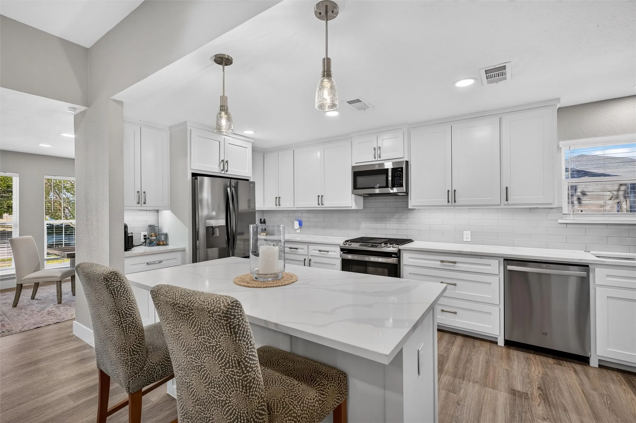 Single Family Residence For Sale in Dallas County , 11335 Mccree Road, Dallas, Texas 75238, 4 Bedroom, 2 Bathroom, 2 Garage spaces, 1,980 Sqft, built in 1972, mls#21381061, Real Estate Agent in Dallas, Homes For Sale in Dallas county, Homes For Sale in Dallas, Realtor in Dallas Texas, Real Estate Brokerage Independent Realty Texas, Luminita Cordes Realtor