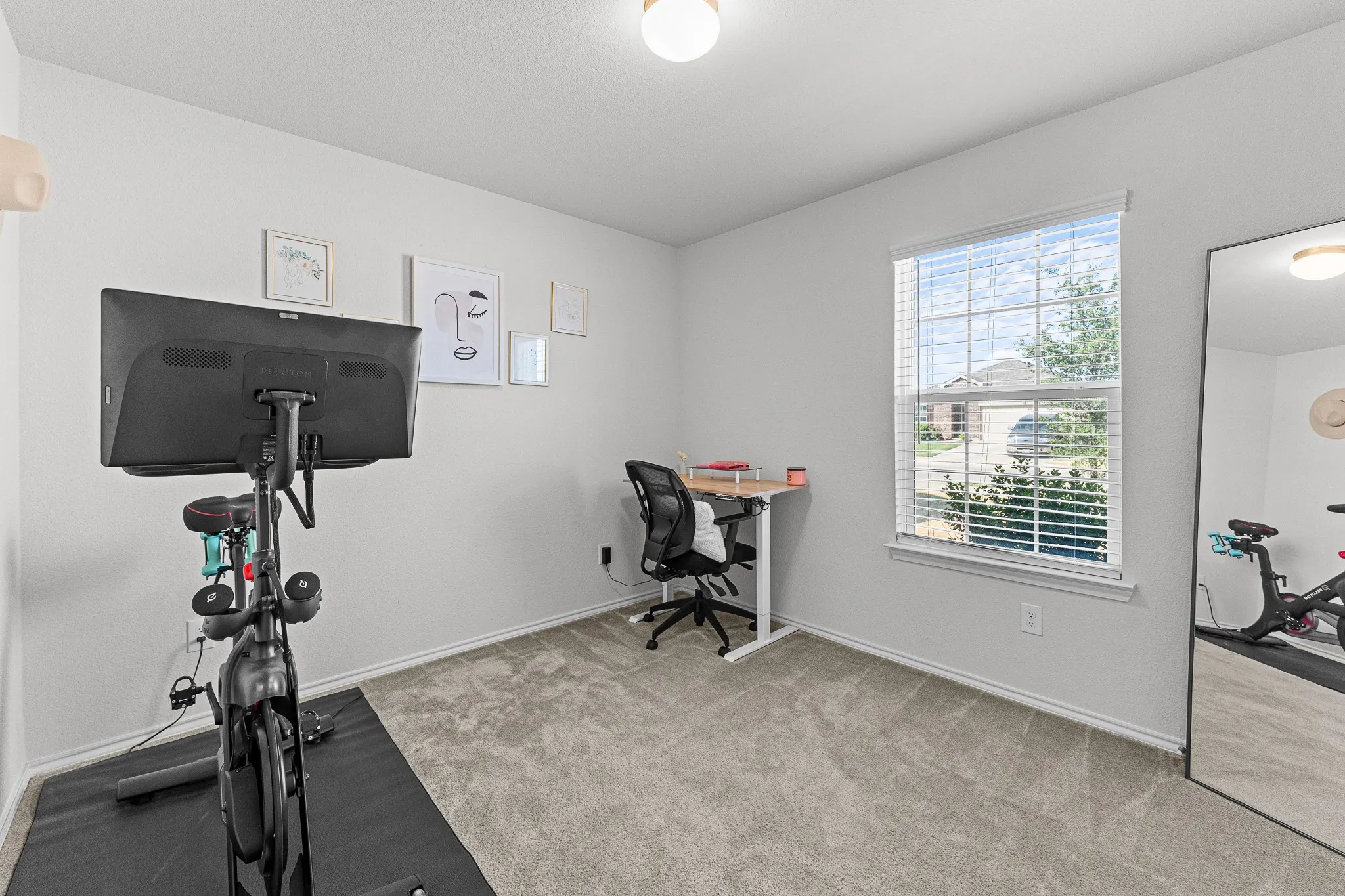 Single Family Residence For Rent in Tarrant County , 9120 Lookout, Fort Worth, Texas 76179, 3 Bedroom, 2 Bathroom, 2 Garage spaces, 1,431 Sqft, built in 2020, mls#21381805, Real Estate Agent in Fort Worth, Homes For Rent in Tarrant county, Homes For Rent in Fort Worth, Realtor in Fort Worth Texas, Real Estate Brokerage Independent Realty Texas, Luminita Cordes Realtor