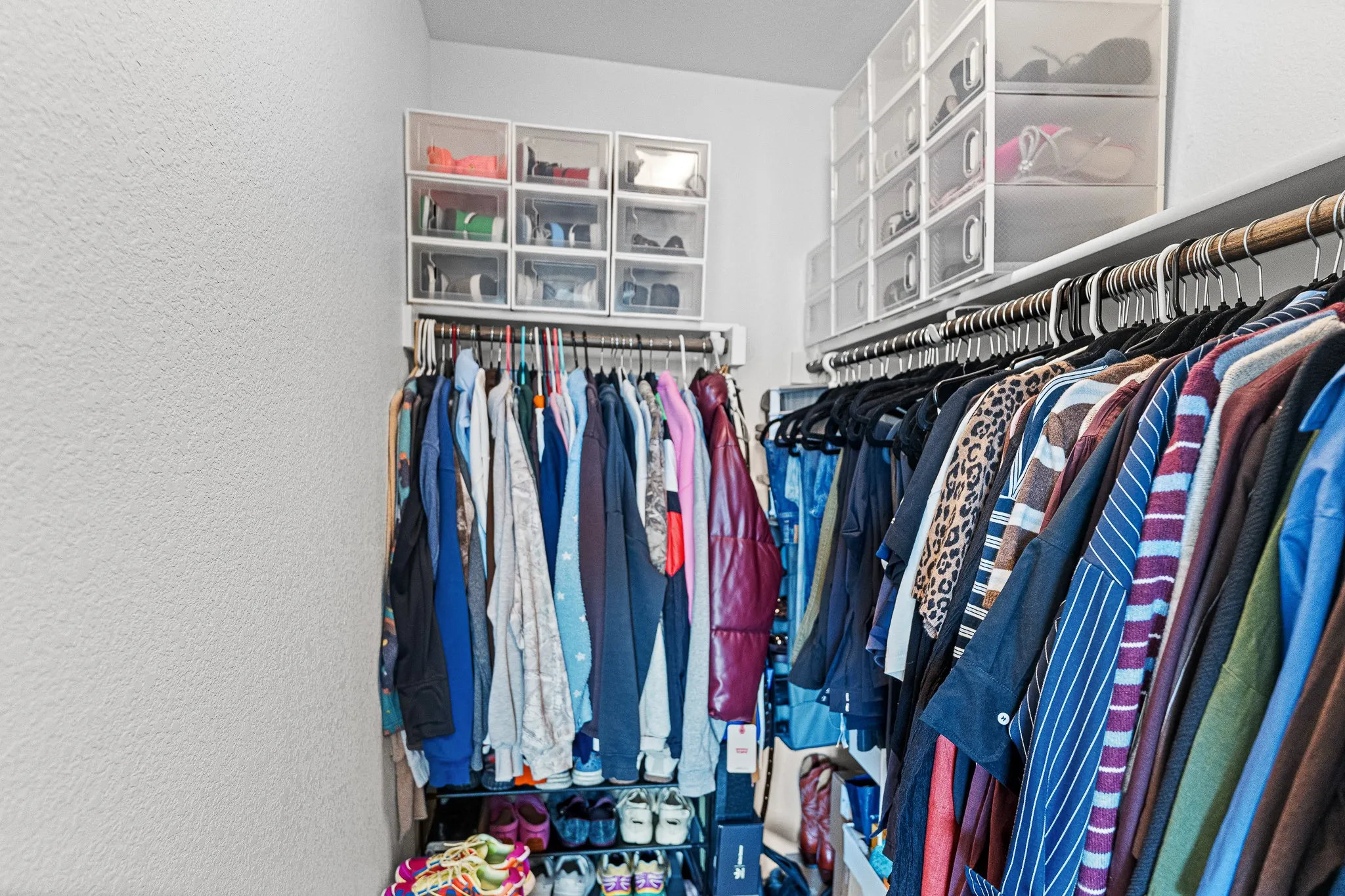 Single Family Residence For Rent in Tarrant County , 9120 Lookout, Fort Worth, Texas 76179, 3 Bedroom, 2 Bathroom, 2 Garage spaces, 1,431 Sqft, built in 2020, mls#21381805, Real Estate Agent in Fort Worth, Homes For Rent in Tarrant county, Homes For Rent in Fort Worth, Realtor in Fort Worth Texas, Real Estate Brokerage Independent Realty Texas, Luminita Cordes Realtor