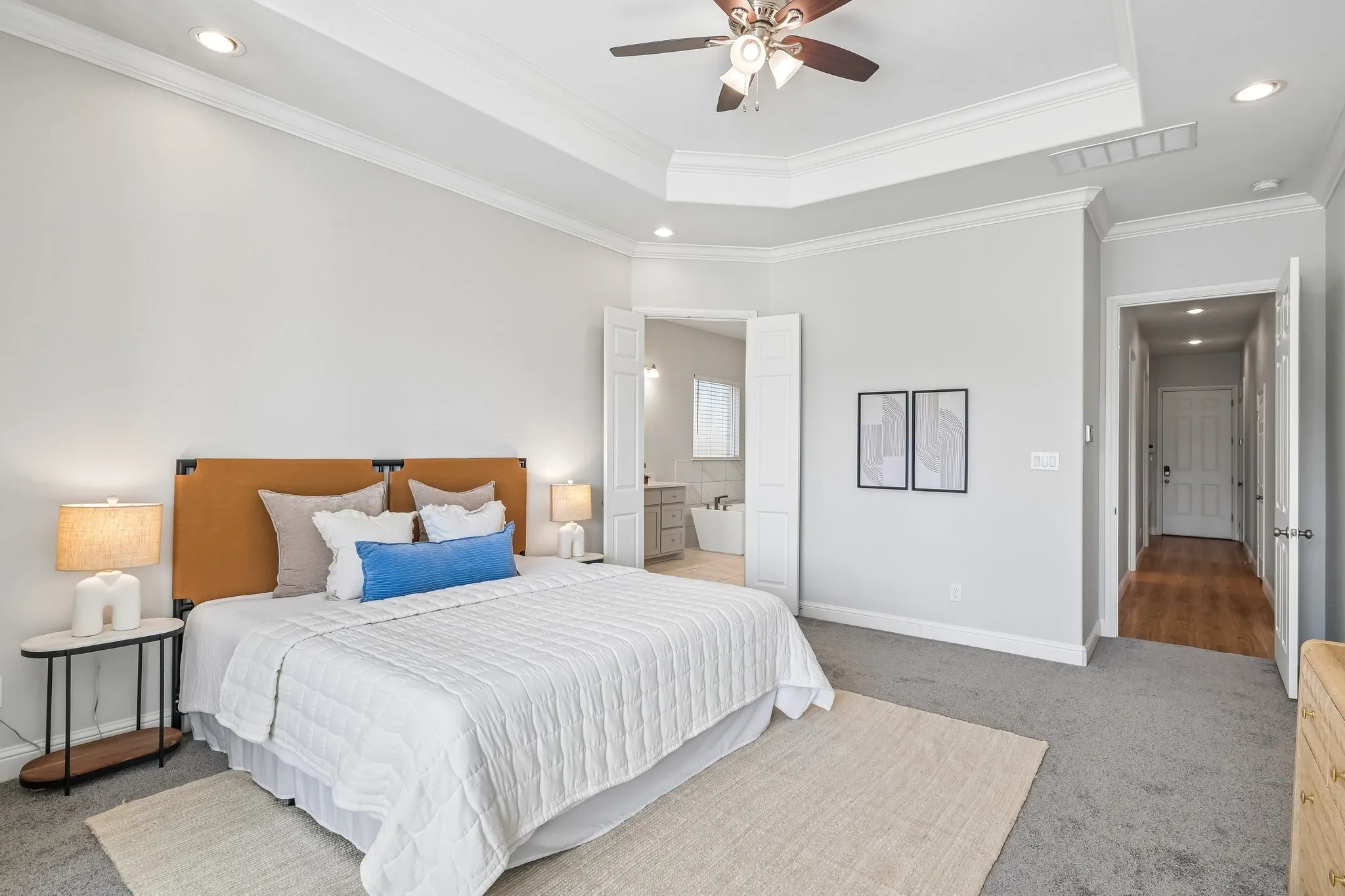 Single Family Residence For Sale in Tarrant County , 1600 Country Club Drive, Mansfield, Texas 76063, 4 Bedroom, 5 Bathroom, 3 Garage spaces, 4,272 Sqft, built in 2019, mls#21381803, Real Estate Agent in Mansfield, Homes For Sale in Tarrant county, Homes For Sale in Mansfield, Realtor in Mansfield Texas, Real Estate Brokerage Independent Realty Texas, Luminita Cordes Realtor
