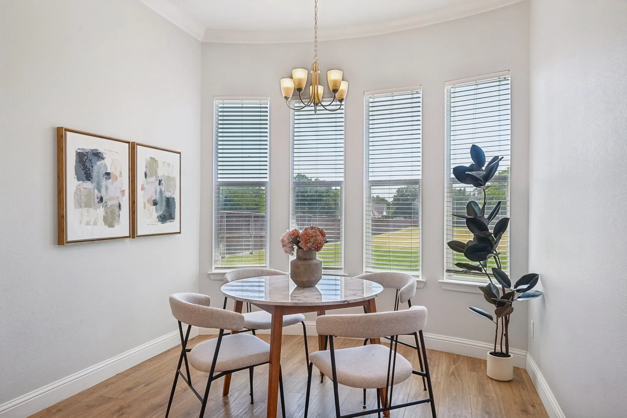 Single Family Residence For Sale in Tarrant County , 1600 Country Club Drive, Mansfield, Texas 76063, 4 Bedroom, 5 Bathroom, 3 Garage spaces, 4,272 Sqft, built in 2019, mls#21381803, Real Estate Agent in Mansfield, Homes For Sale in Tarrant county, Homes For Sale in Mansfield, Realtor in Mansfield Texas, Real Estate Brokerage Independent Realty Texas, Luminita Cordes Realtor