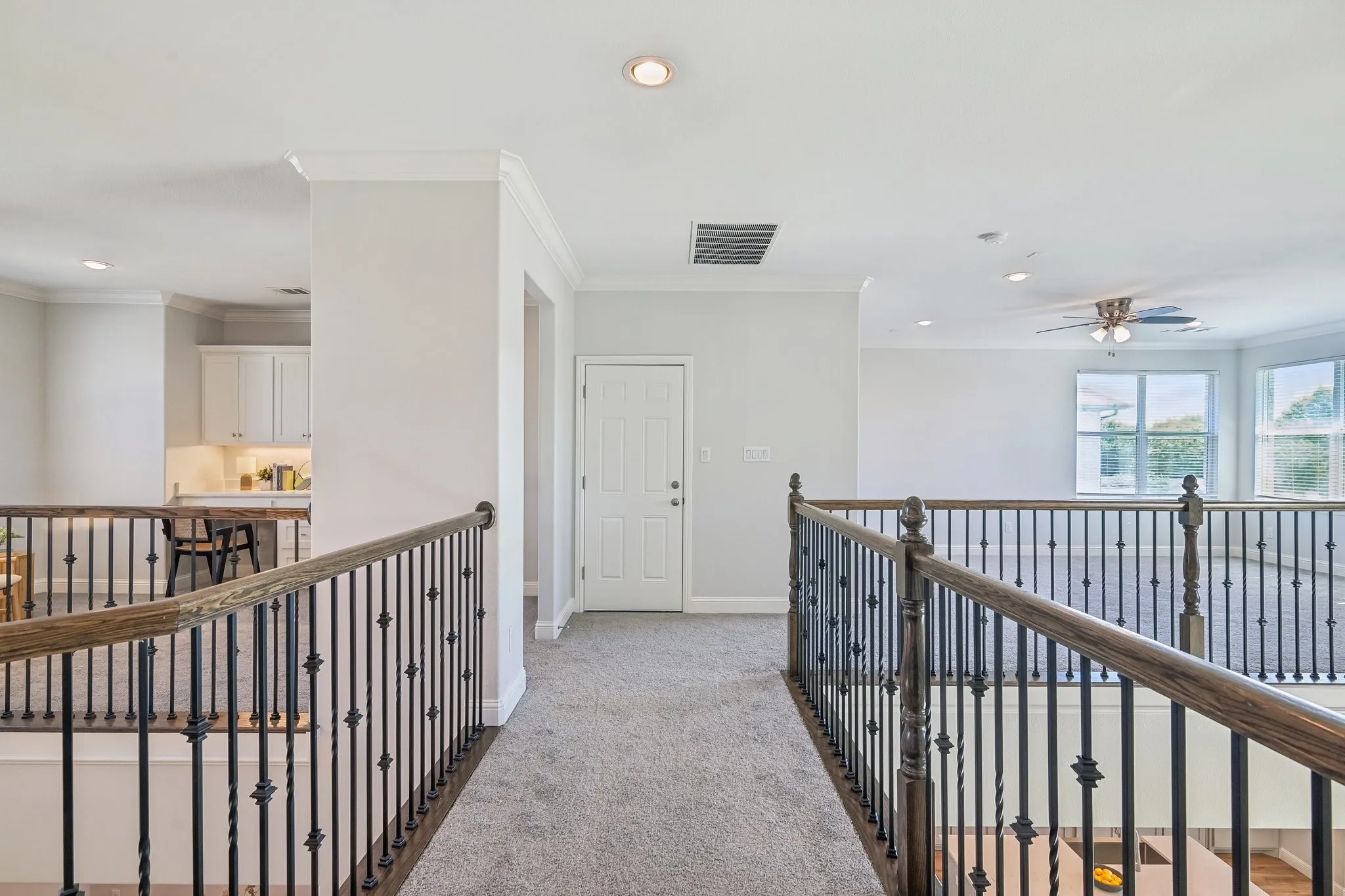 Single Family Residence For Sale in Tarrant County , 1600 Country Club Drive, Mansfield, Texas 76063, 4 Bedroom, 5 Bathroom, 3 Garage spaces, 4,272 Sqft, built in 2019, mls#21381803, Real Estate Agent in Mansfield, Homes For Sale in Tarrant county, Homes For Sale in Mansfield, Realtor in Mansfield Texas, Real Estate Brokerage Independent Realty Texas, Luminita Cordes Realtor