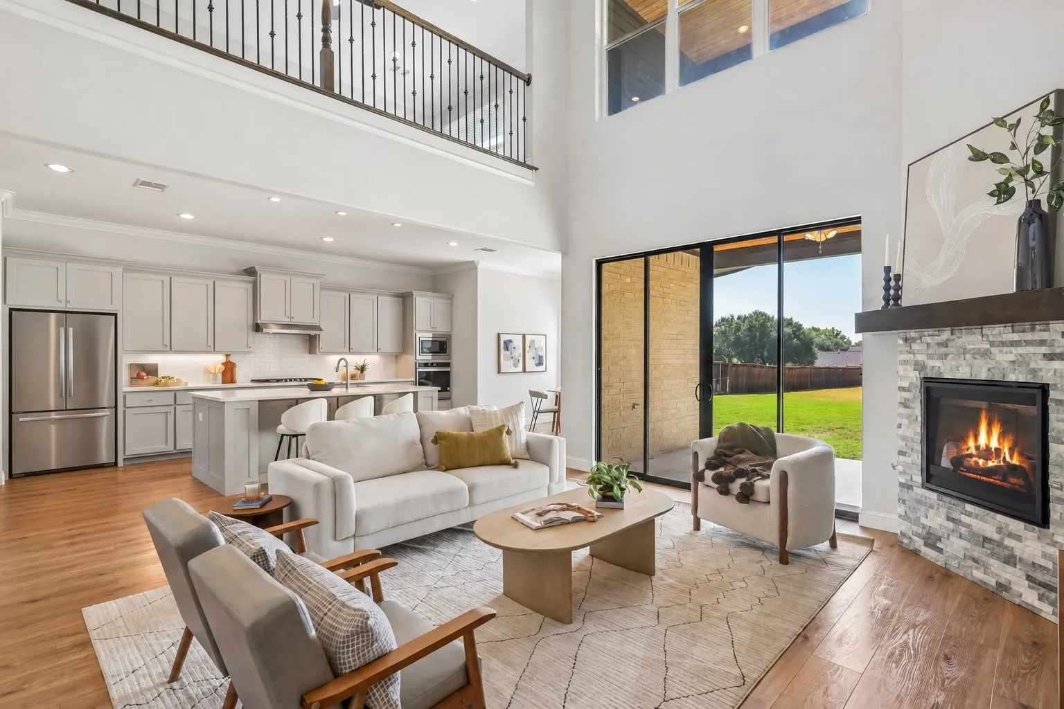 Single Family Residence For Sale in Tarrant County , 1600 Country Club Drive, Mansfield, Texas 76063, 4 Bedroom, 5 Bathroom, 3 Garage spaces, 4,272 Sqft, built in 2019, mls#21381803, Real Estate Agent in Mansfield, Homes For Sale in Tarrant county, Homes For Sale in Mansfield, Realtor in Mansfield Texas, Real Estate Brokerage Independent Realty Texas, Luminita Cordes Realtor