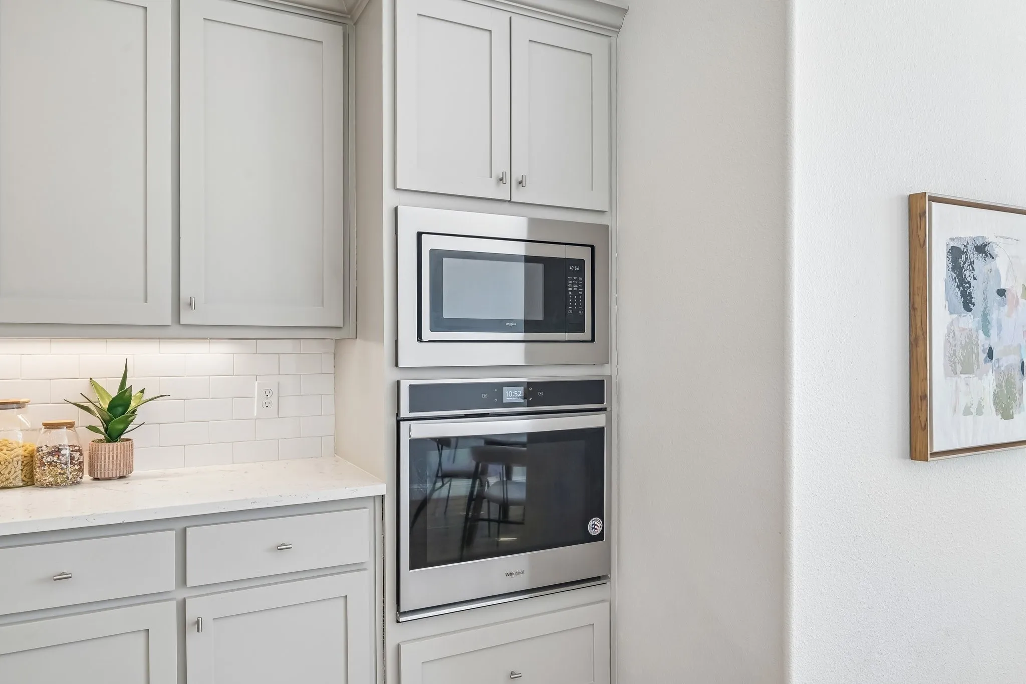 Single Family Residence For Sale in Tarrant County , 1600 Country Club Drive, Mansfield, Texas 76063, 4 Bedroom, 5 Bathroom, 3 Garage spaces, 4,272 Sqft, built in 2019, mls#21381803, Real Estate Agent in Mansfield, Homes For Sale in Tarrant county, Homes For Sale in Mansfield, Realtor in Mansfield Texas, Real Estate Brokerage Independent Realty Texas, Luminita Cordes Realtor