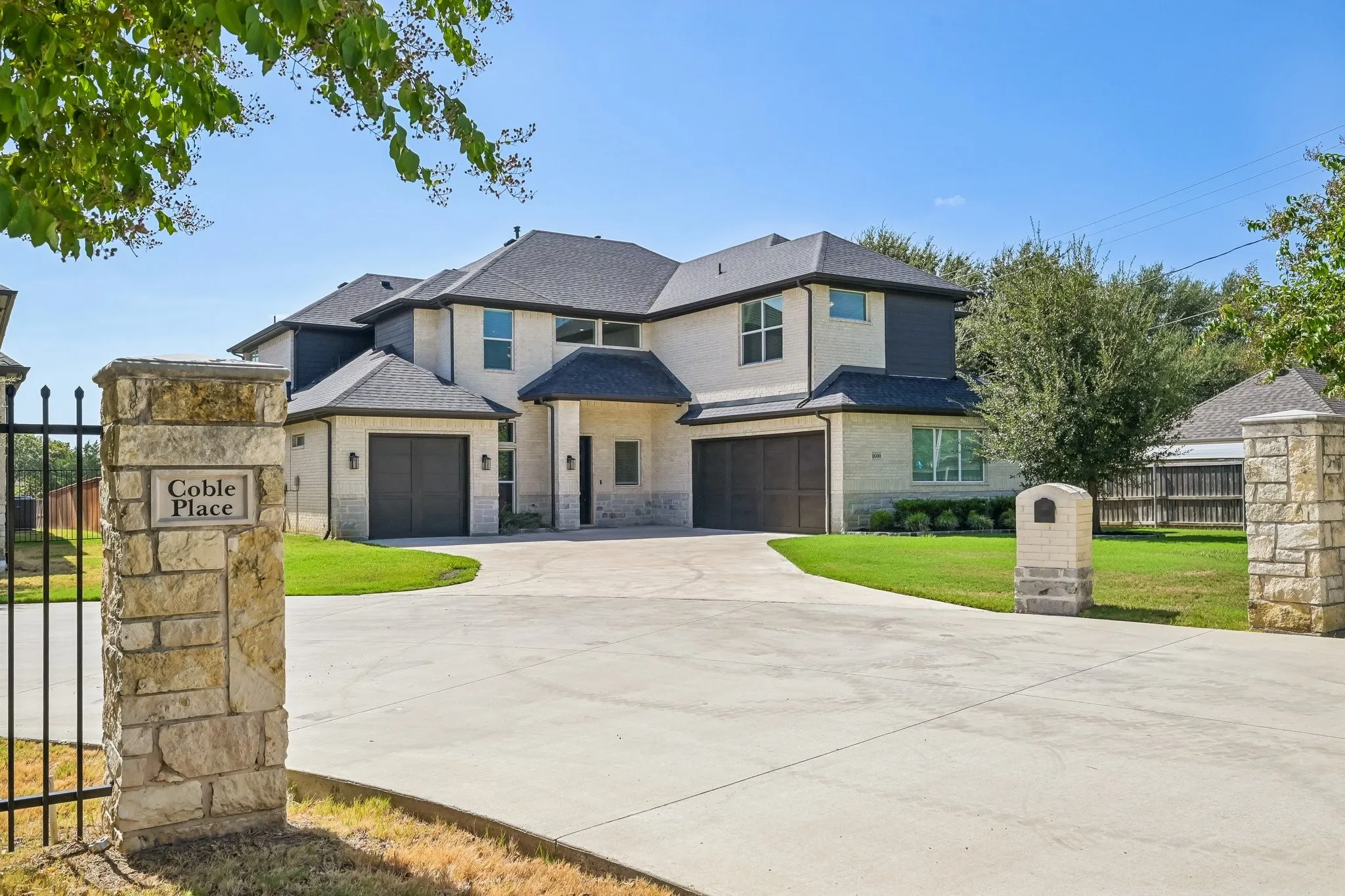 Single Family Residence For Sale